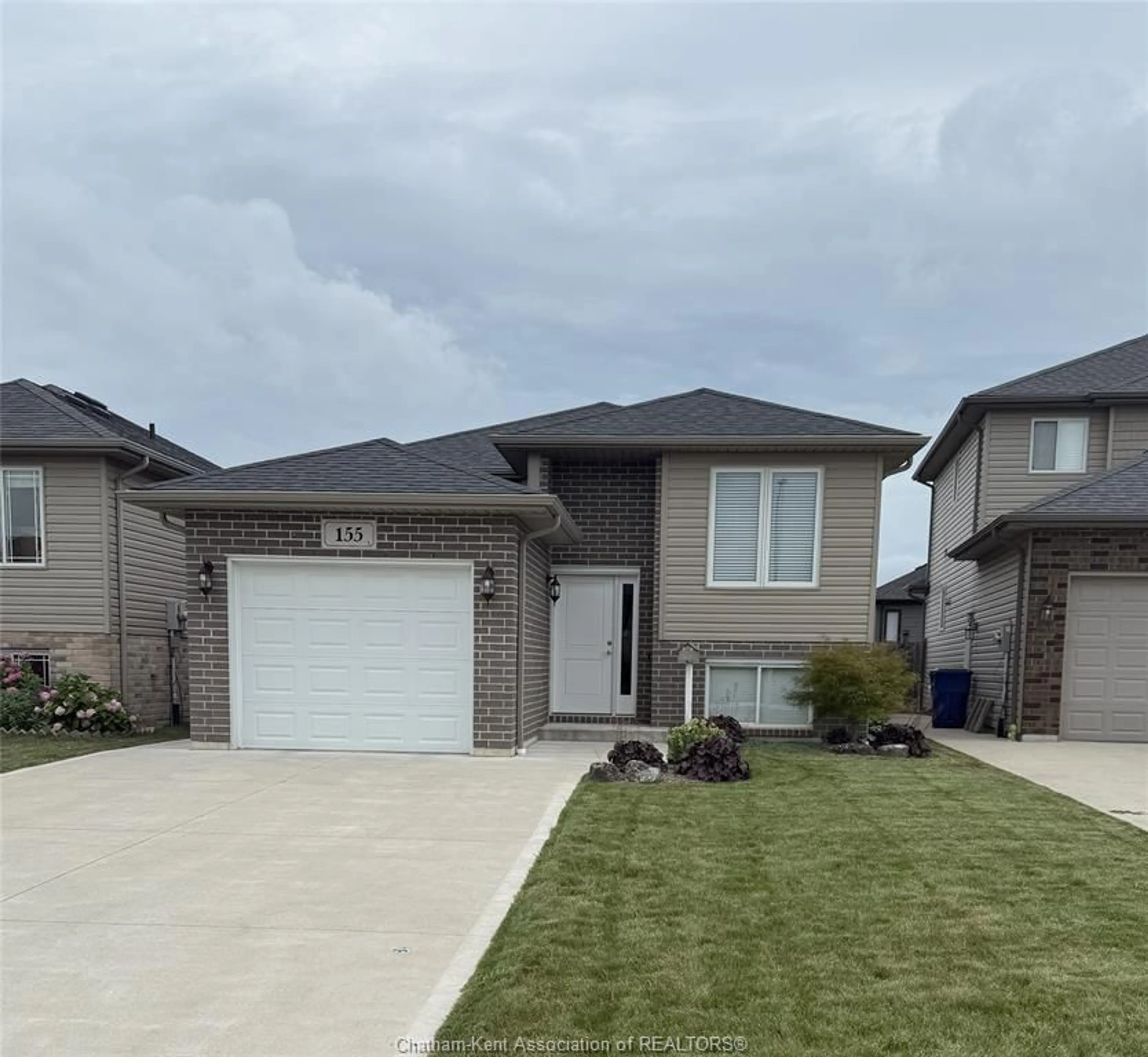 Unknown for 155 Manning Dr, Chatham Ontario N7L 4K4