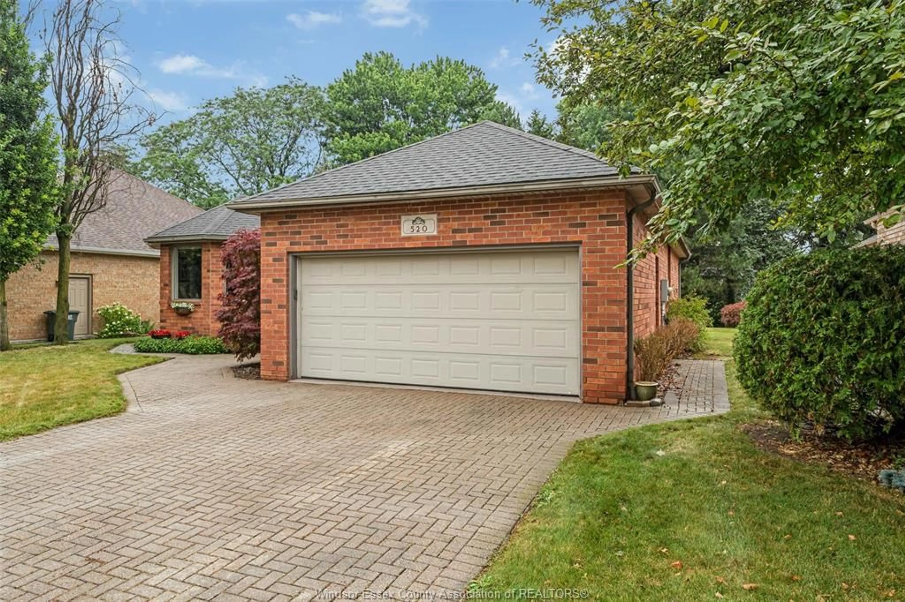 Home with brick exterior material, street for 520 LISA Cres, Windsor Ontario N9G 2M5