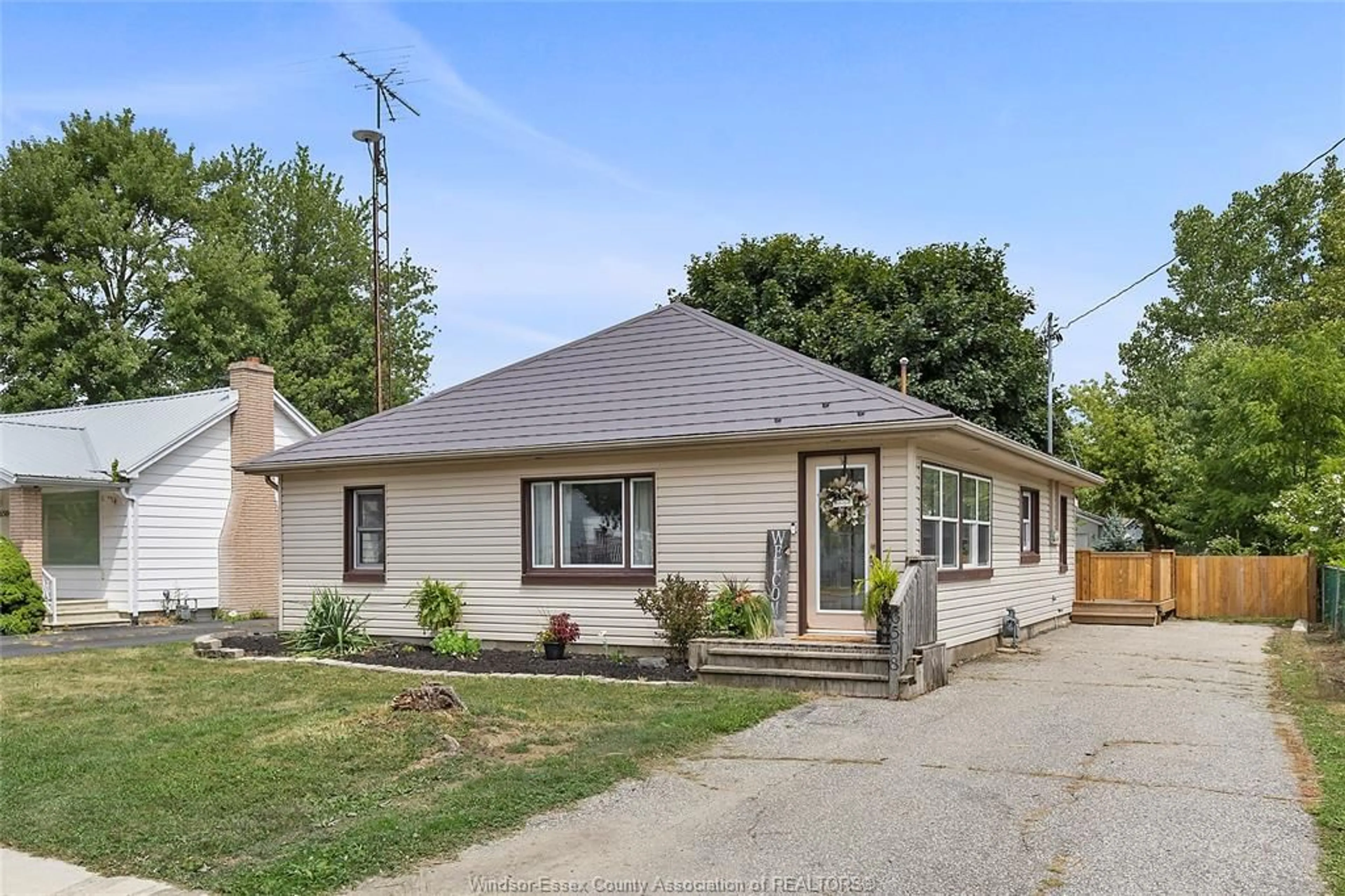 Unknown for 6508 Abbott Ave, Comber Ontario N0P 1J0