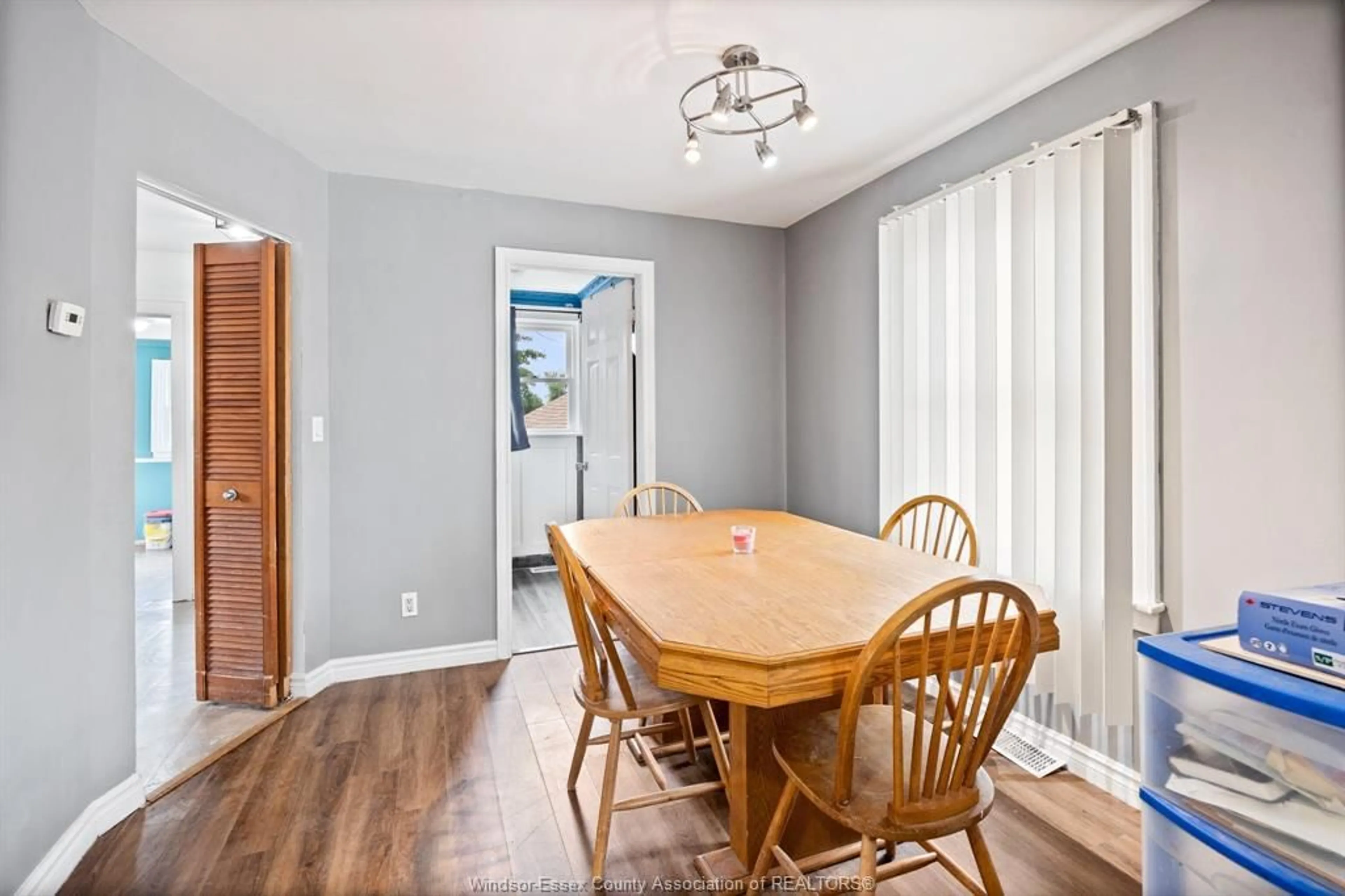 Dining room, wood/laminate floor for 172 SINASAC St, Harrow Ontario N0R 1G0