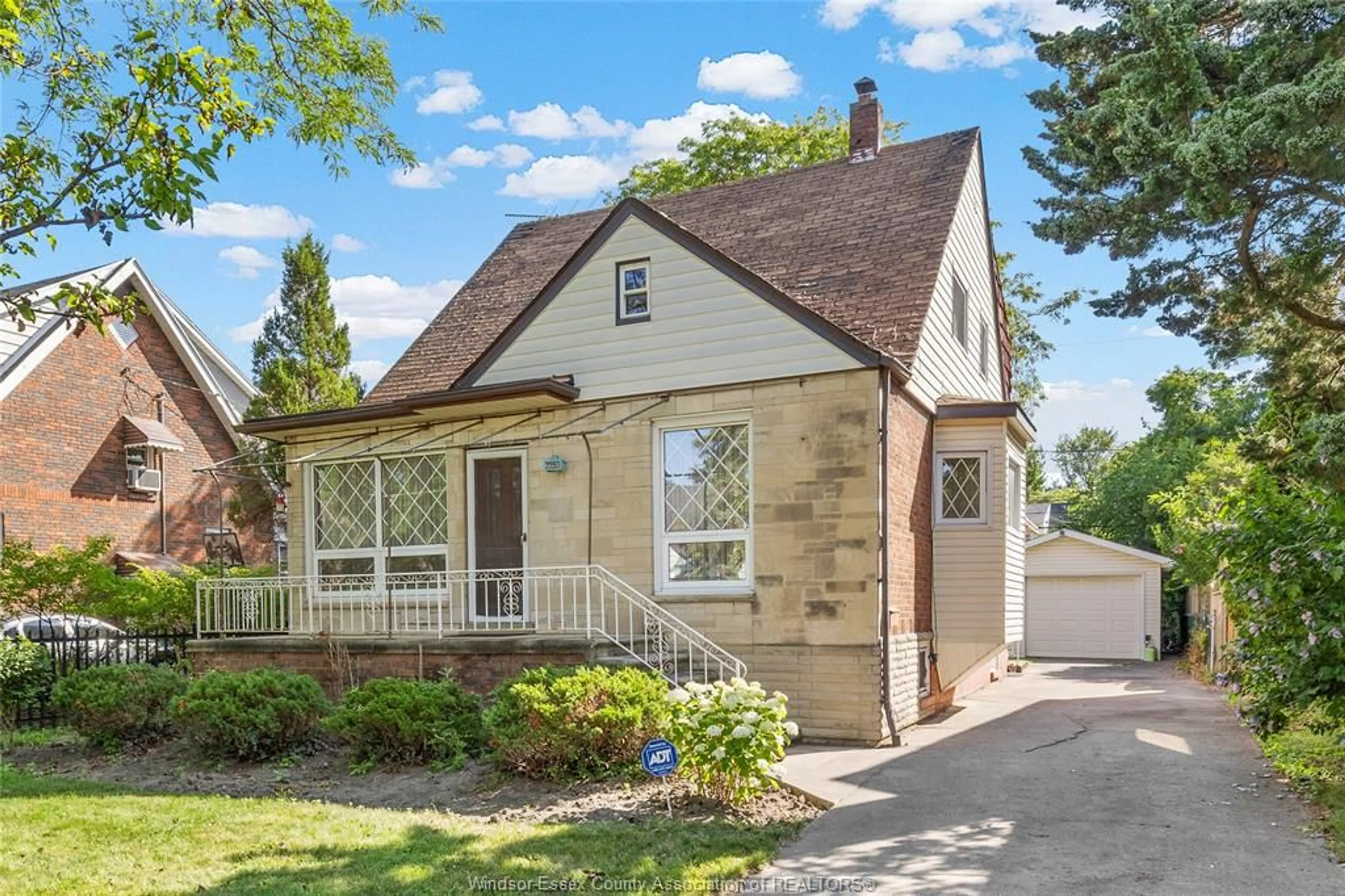 Home with brick exterior material, street for 2250 MOY, Windsor Ontario N8W 2M6