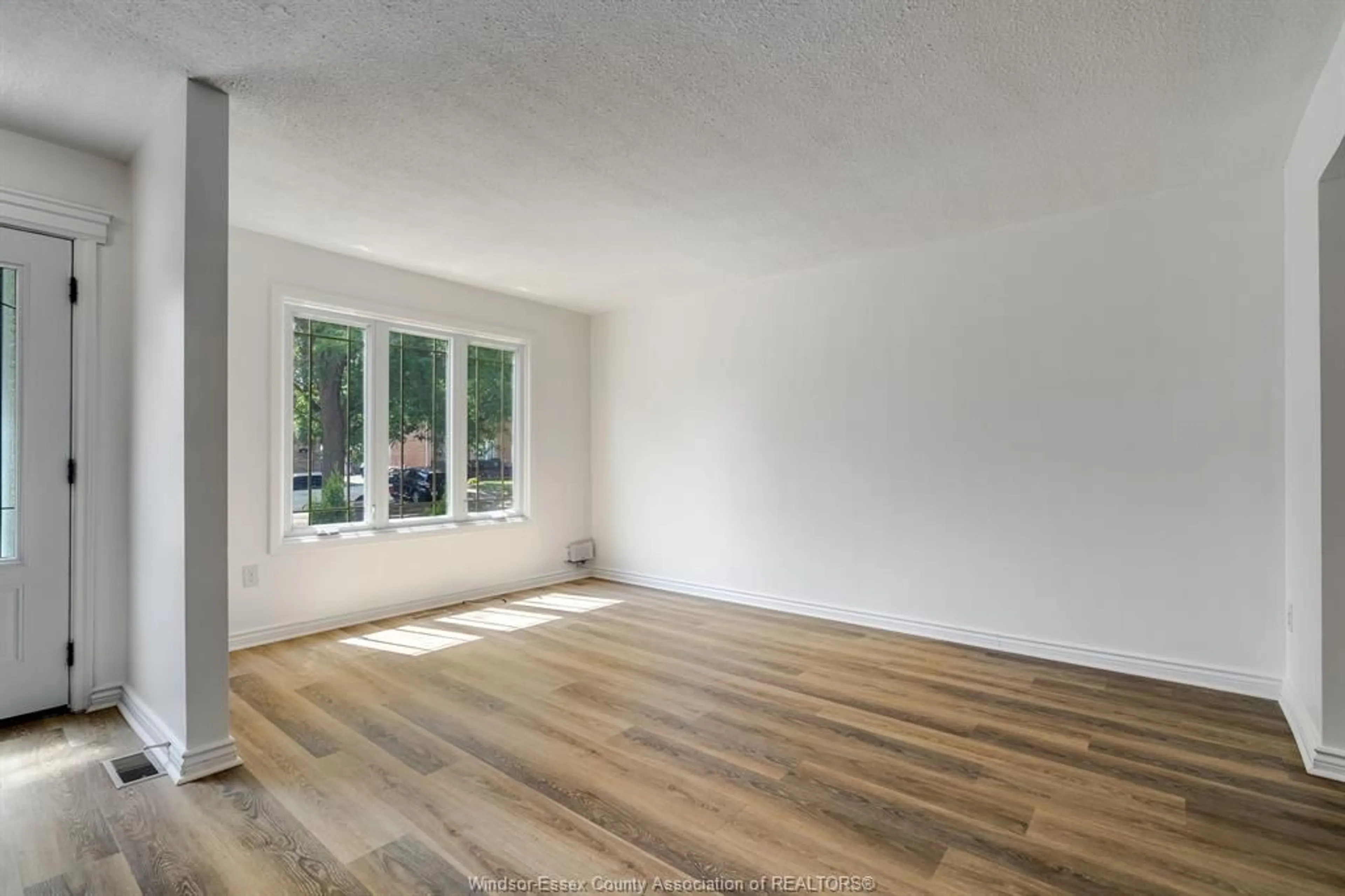 A pic of a room for 9388 RYERSON, Windsor Ontario N8R 1V5