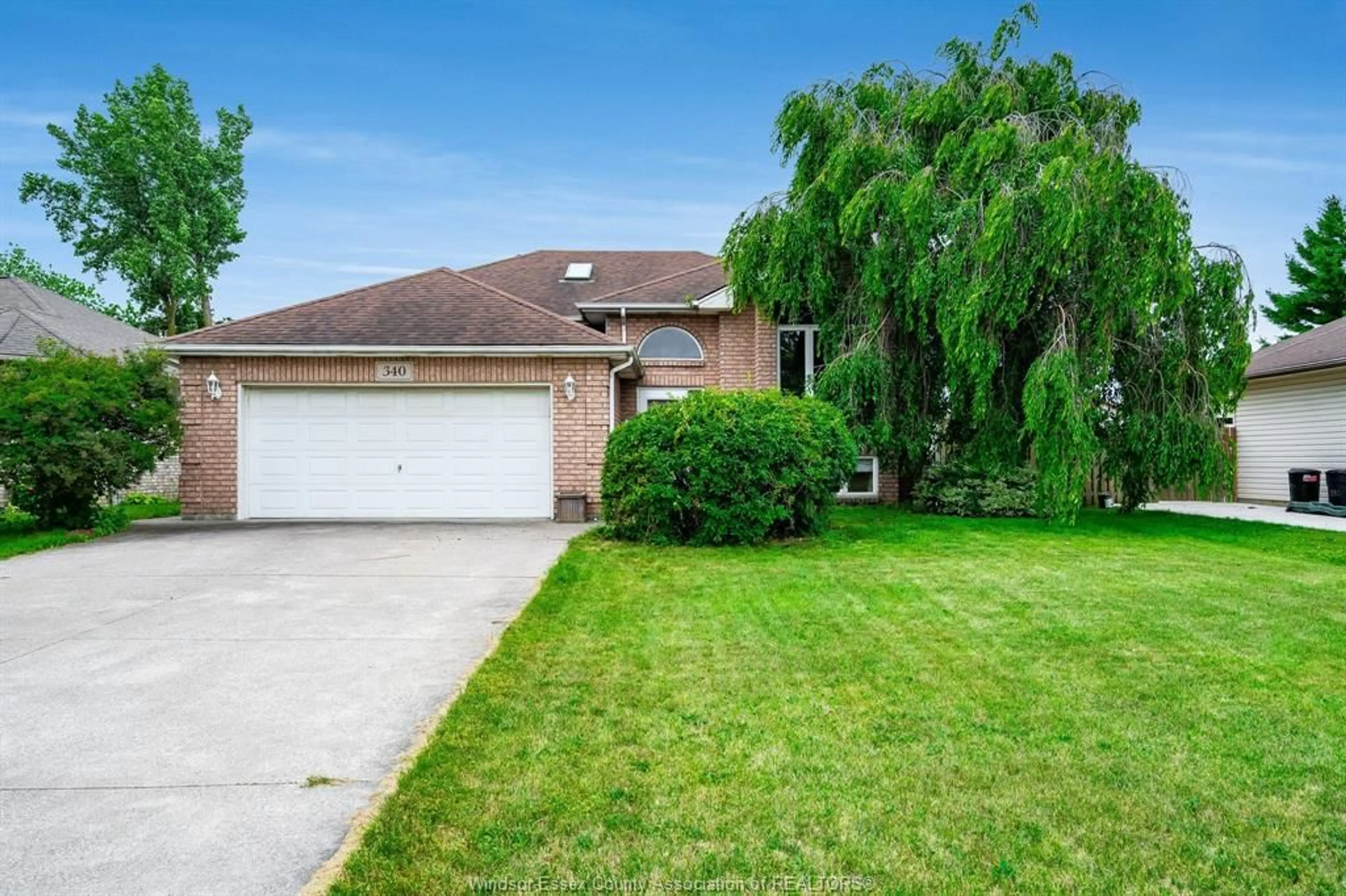 Unknown for 340 Sunnyside, LaSalle Ontario N9J 3J3