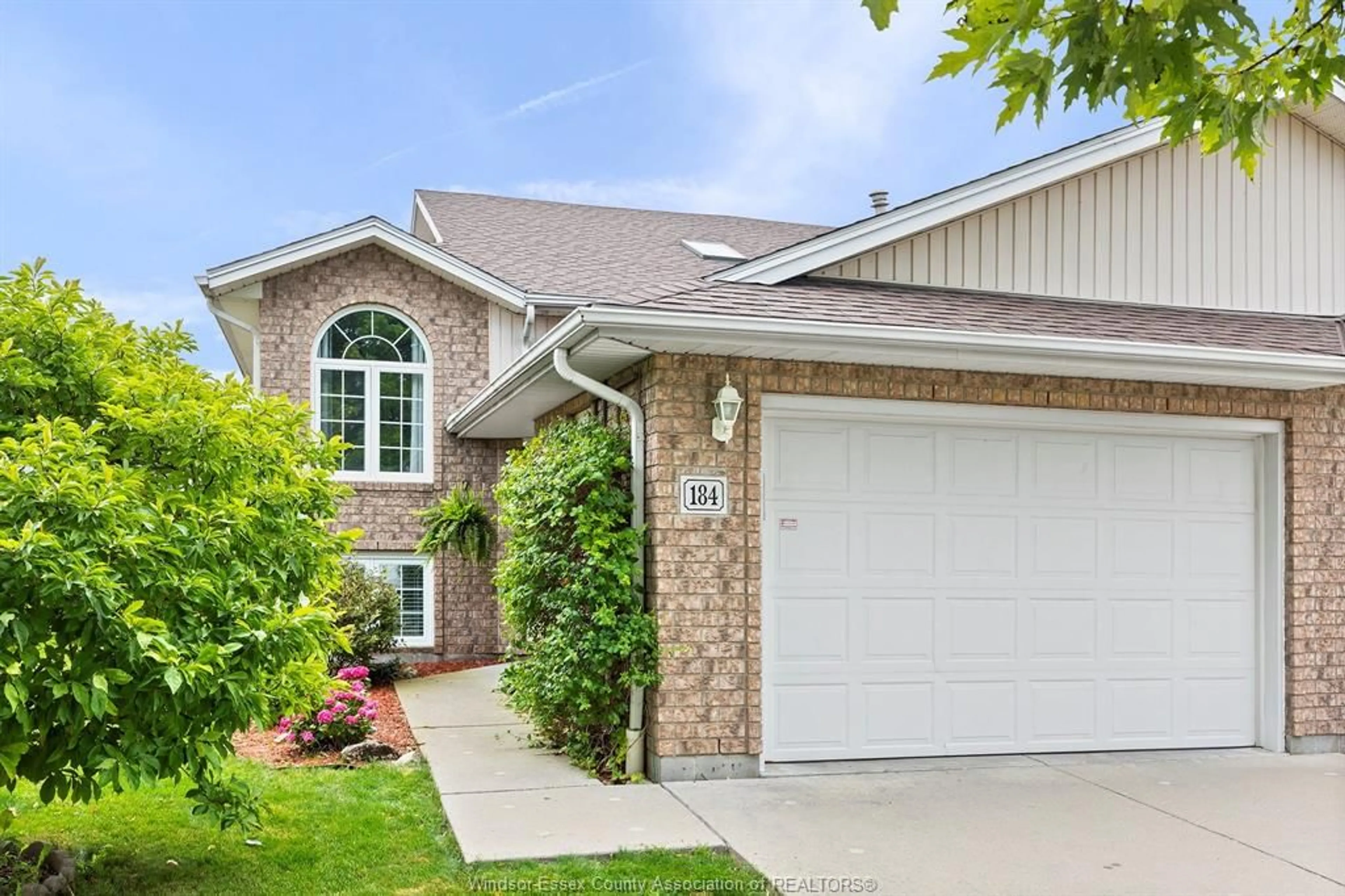 Home with brick exterior material, street for 184 BENNIE Ave, Leamington Ontario N8H 5L8