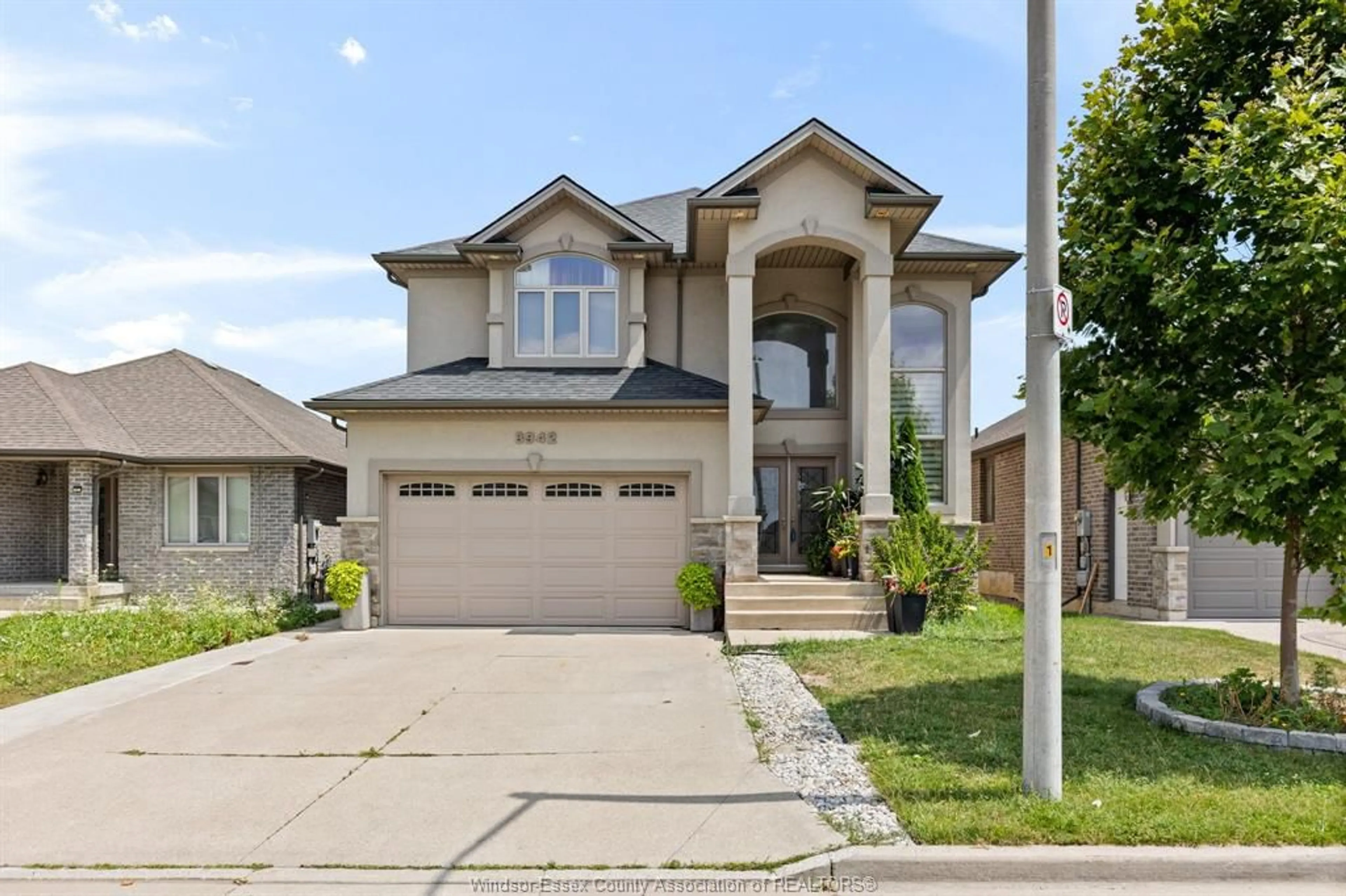 Unknown for 3942 ZANZIBAR Cres, Windsor Ontario N9G 0A5