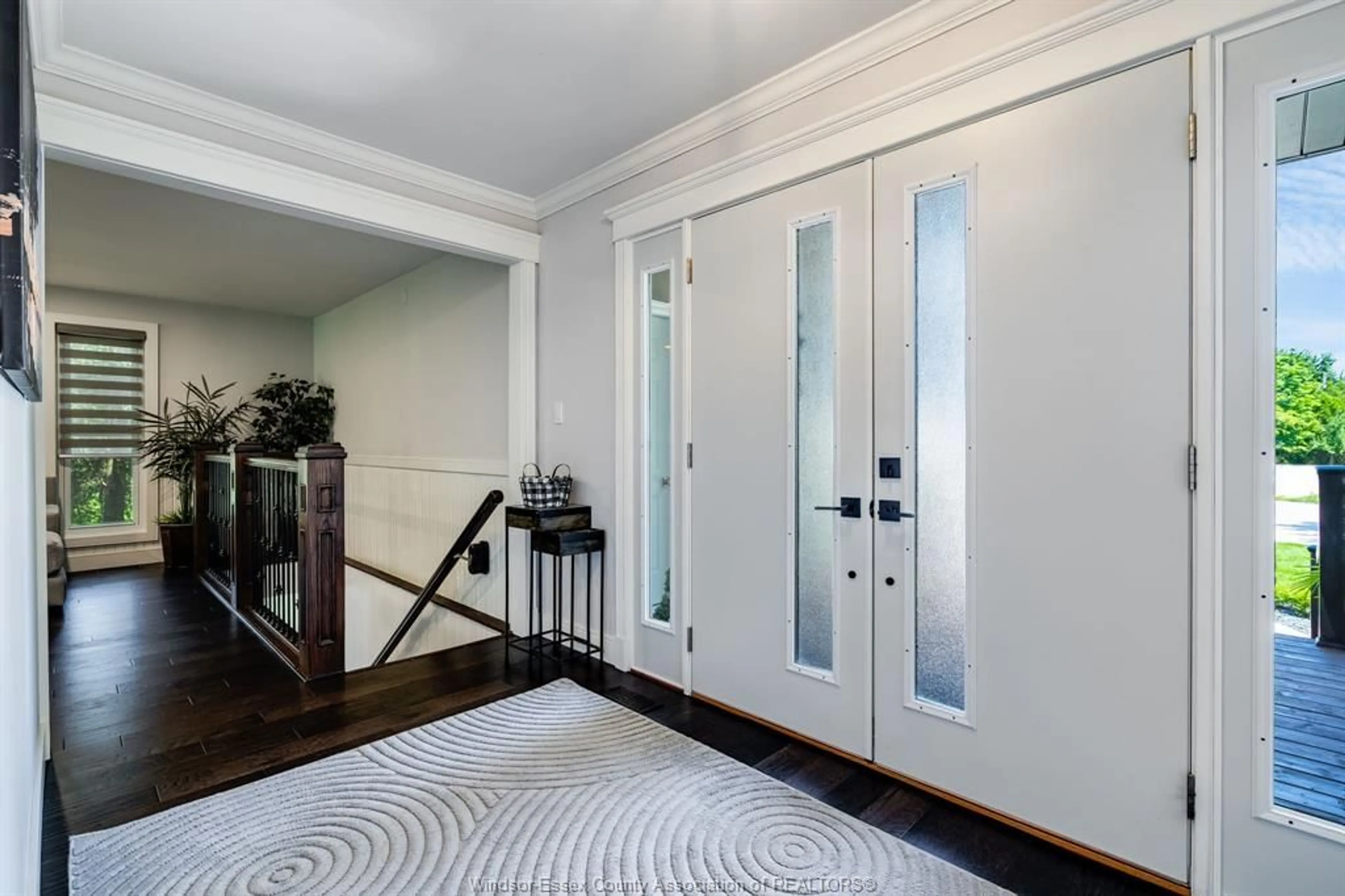 Indoor entryway for 415 EAST PUCE Rd, Belle River Ontario N8L 0E3