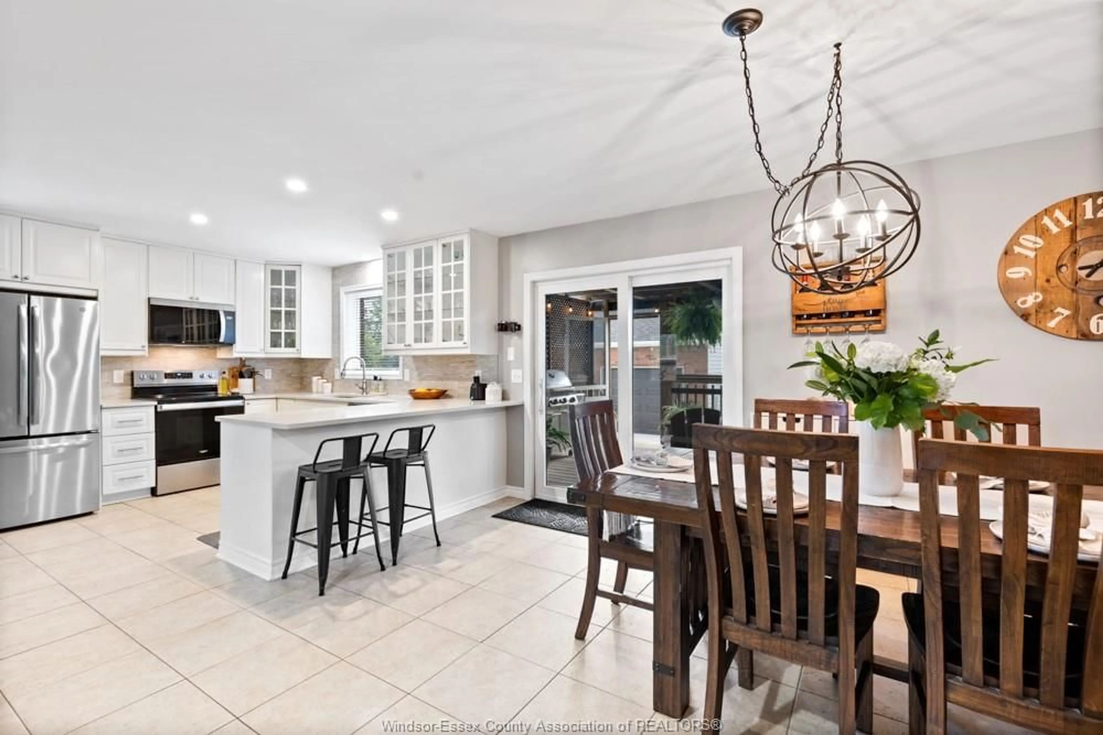 Open concept kitchen, ceramic/tile floor for 359 TEXAS, Amherstburg Ontario N9V 3B8