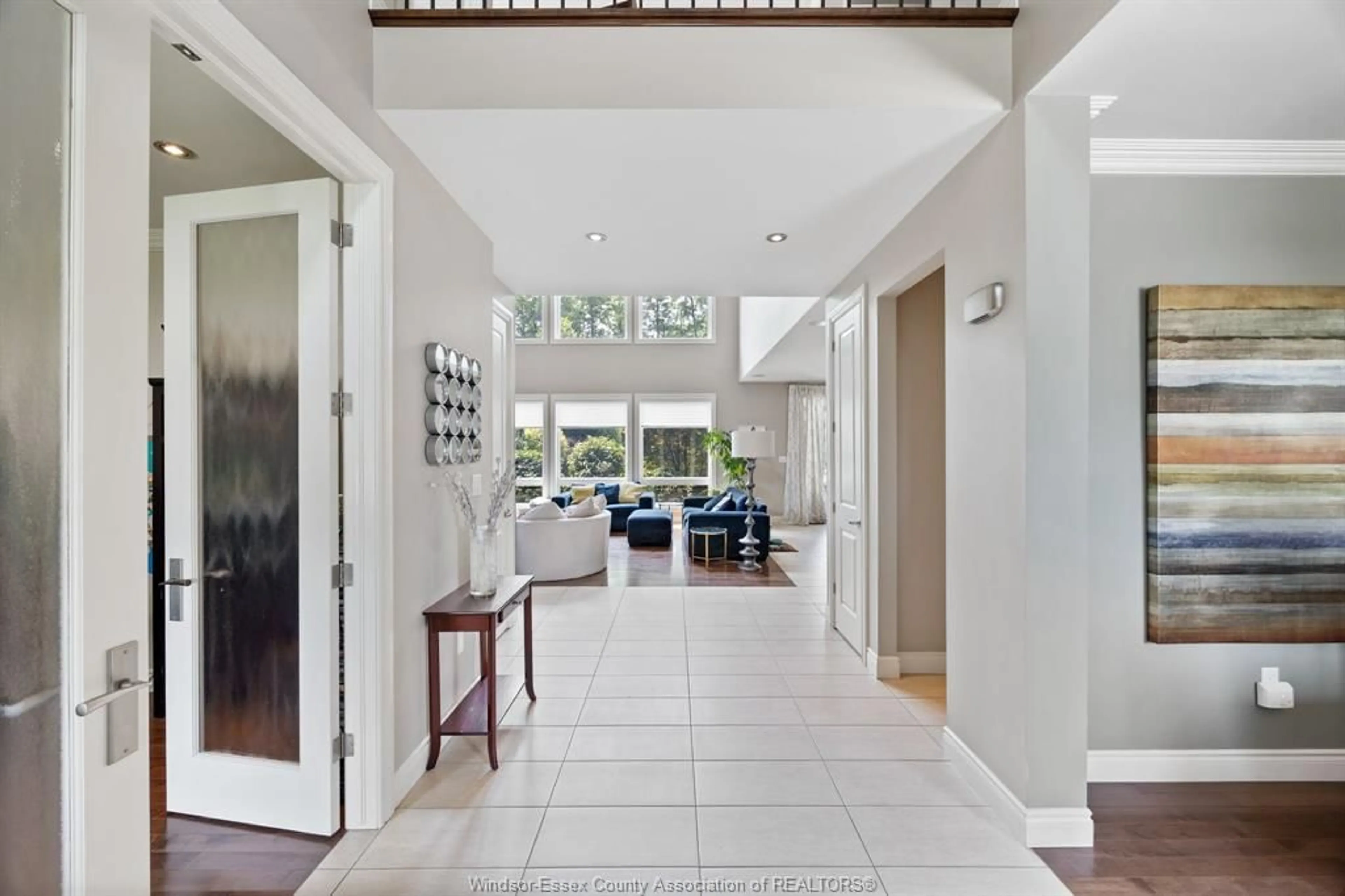 Indoor foyer for 1314 MONTY, LaSalle Ontario N9J 0A8