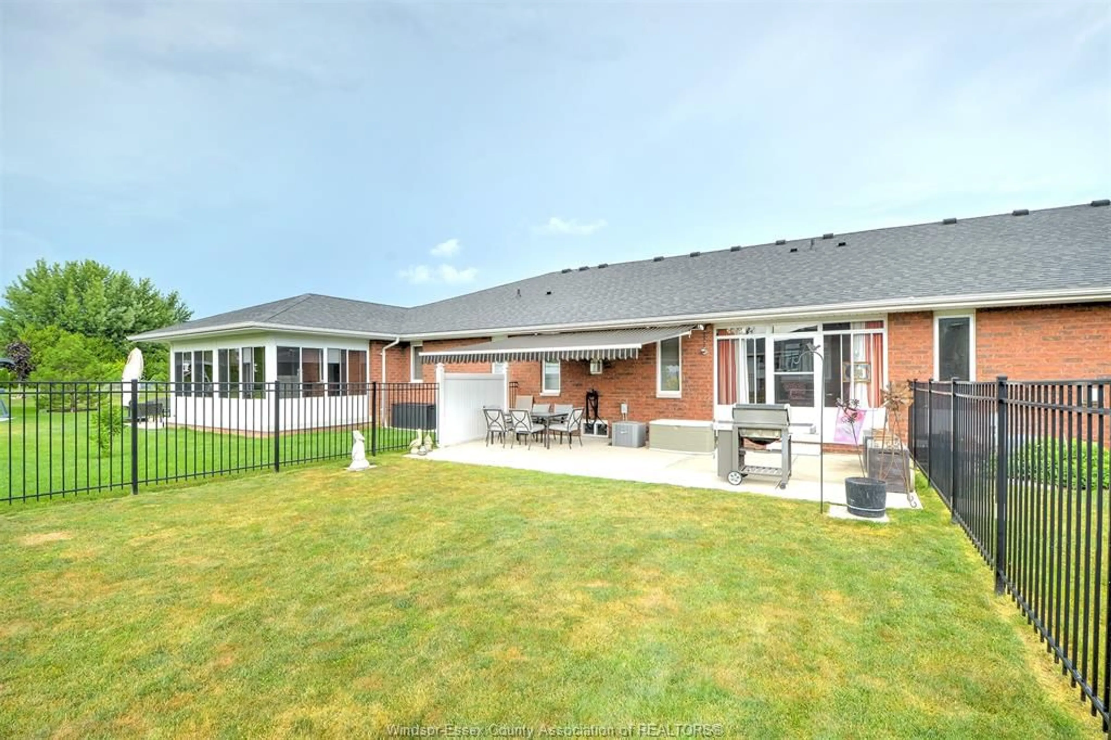Patio, unknown for 146 RIVERFRONT PARK Cres, Amherstburg Ontario N9V 3N3
