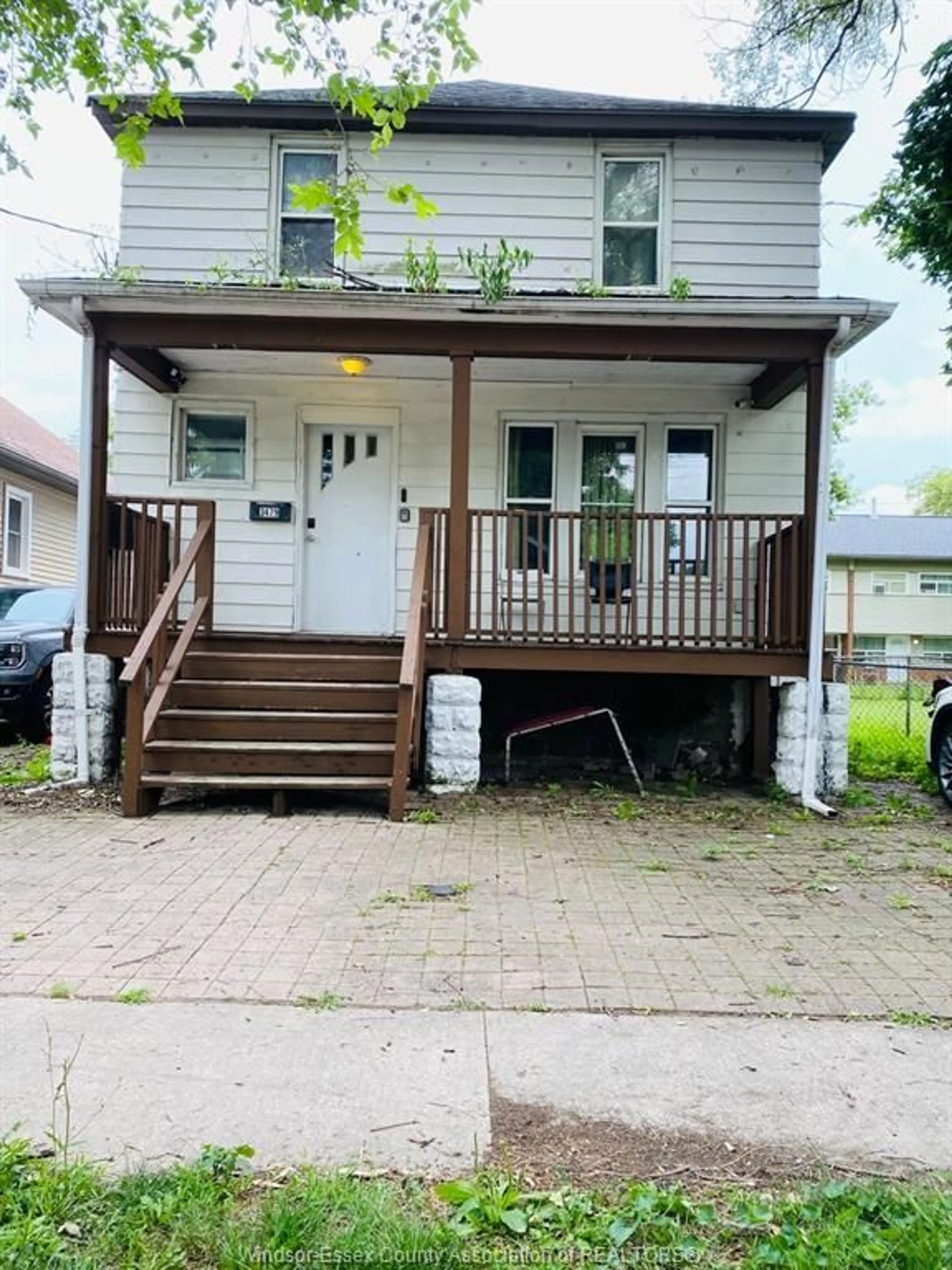 Patio, street for 3479 HARRIS, Windsor Ontario N9C 1N6