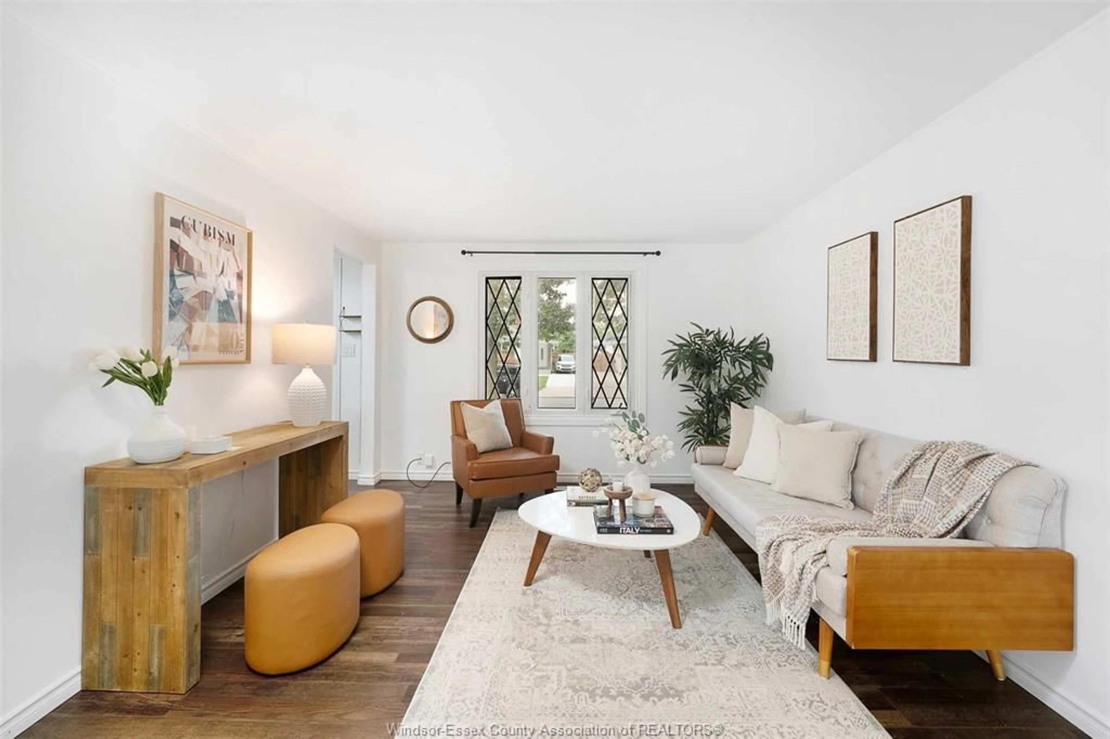 Living room with furniture, unknown for 10740 WINSLOW Rd, Windsor Ontario N8R 1C5