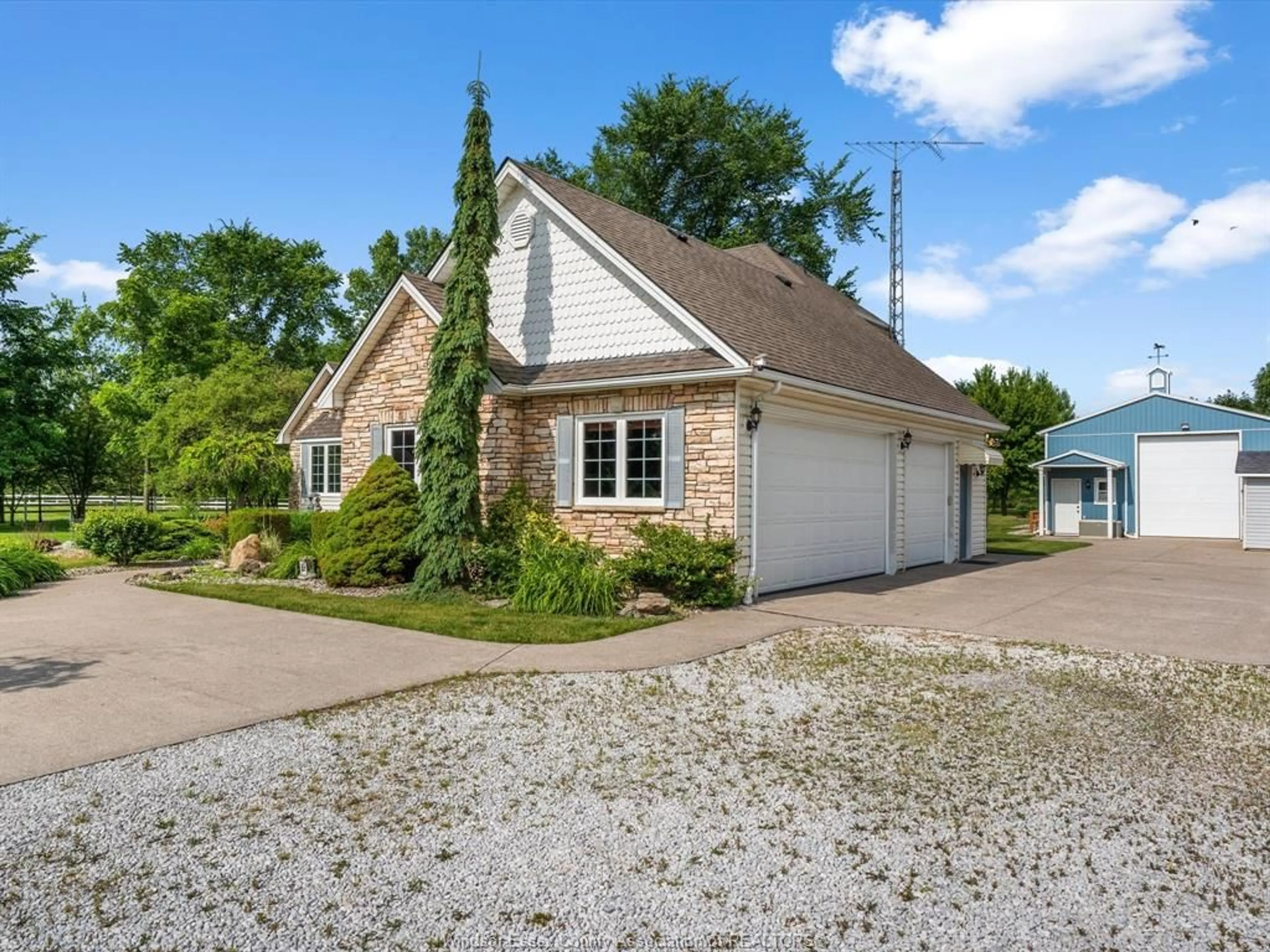 Unknown for 2115 County Road 27, Lakeshore Ontario N0R 1V0