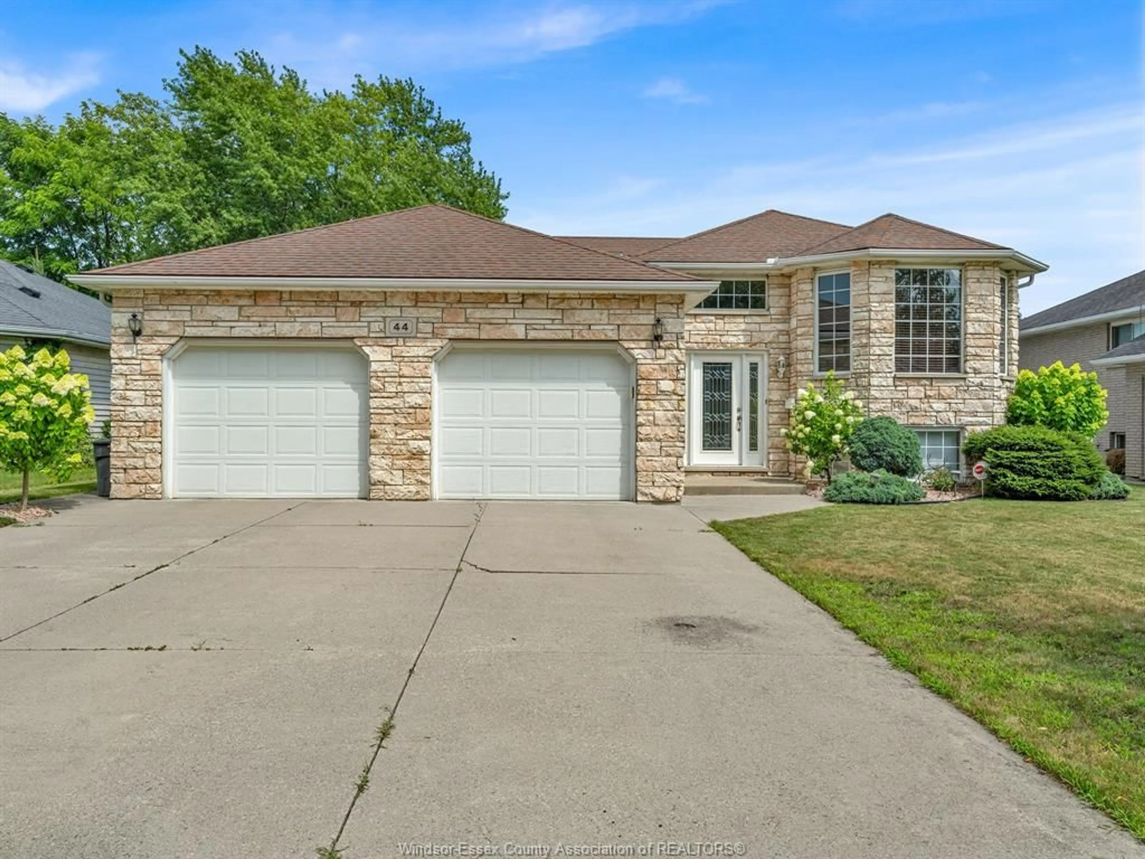 Home with brick exterior material, street for 44 SHERWOOD Ave, Leamington Ontario N8H 4T8