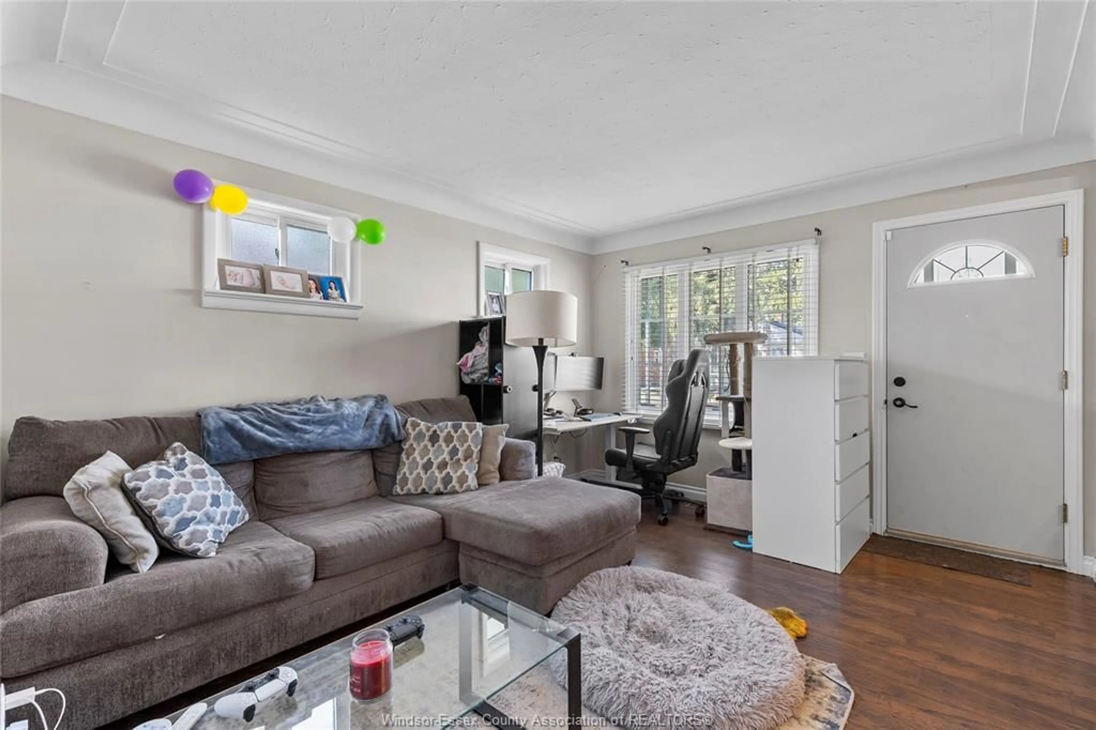 Living room with furniture, unknown for 1124 ST LOUIS Ave, Windsor Ontario N8S 2L2