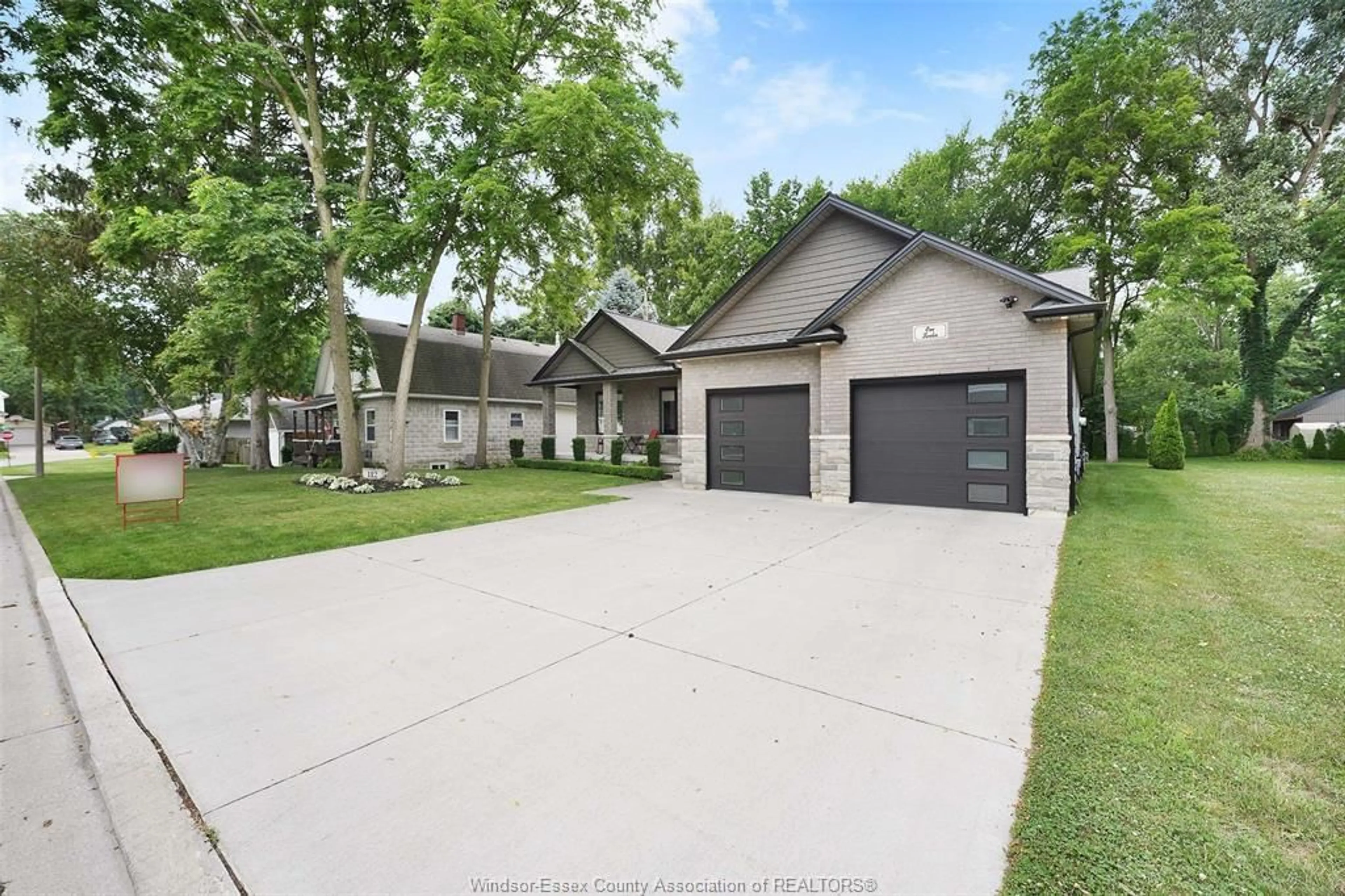 Unknown for 112 LAUREL St, Kingsville Ontario N9Y 2B4