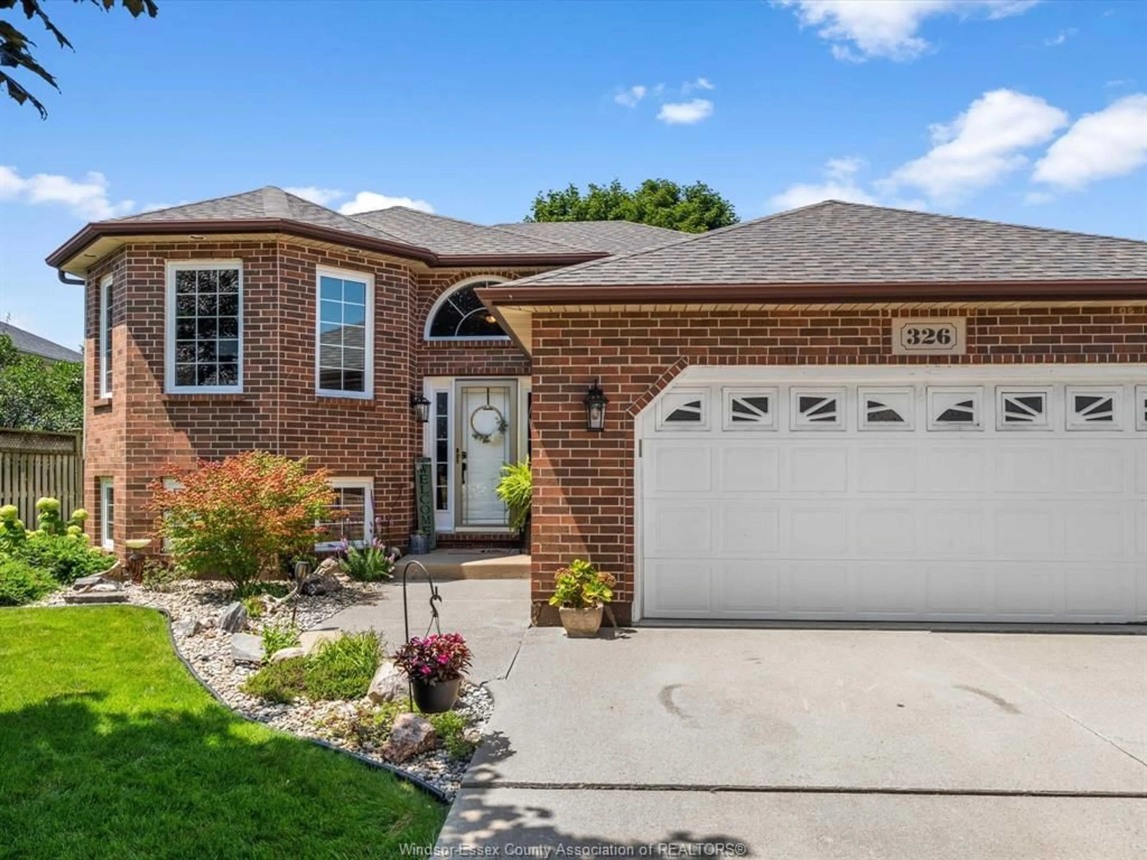 Home with brick exterior material, street for 326 MILLBROOK, Kingsville Ontario N9Y 4A5