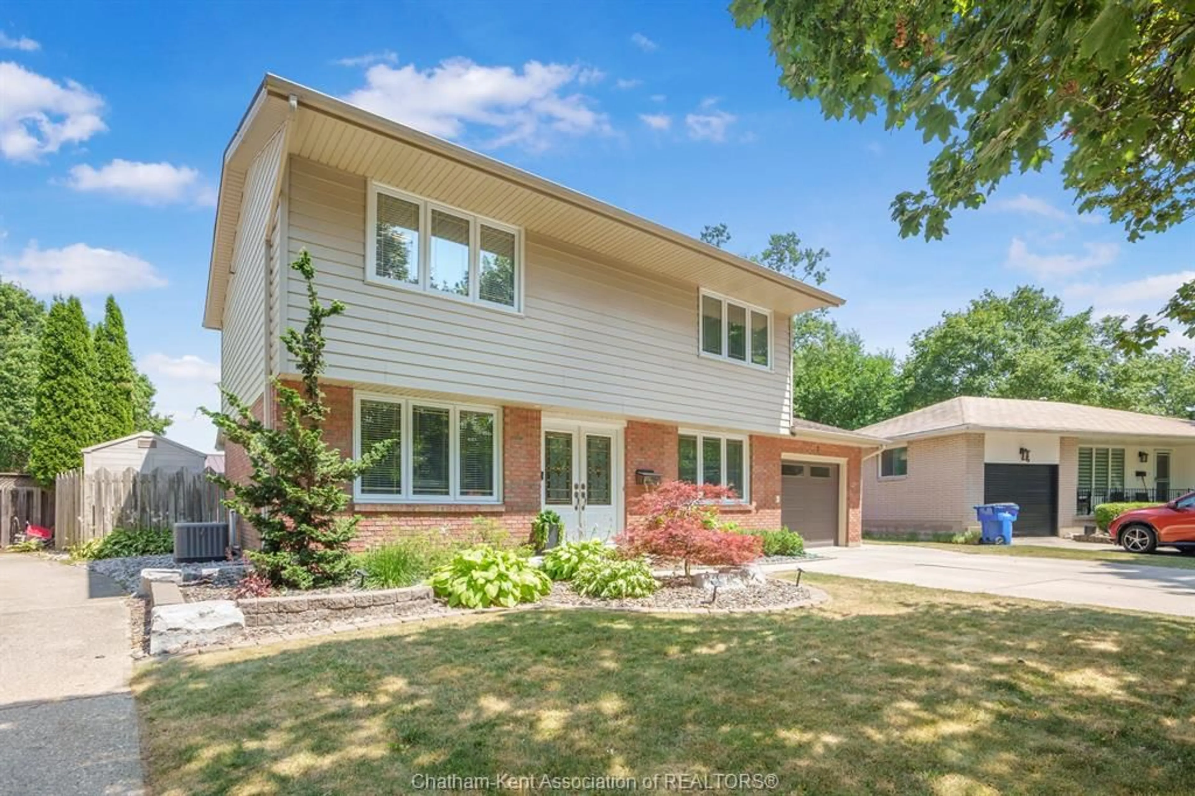 Home with brick exterior material, street for 7 Quail Pl, Chatham Ontario N7L 1G1