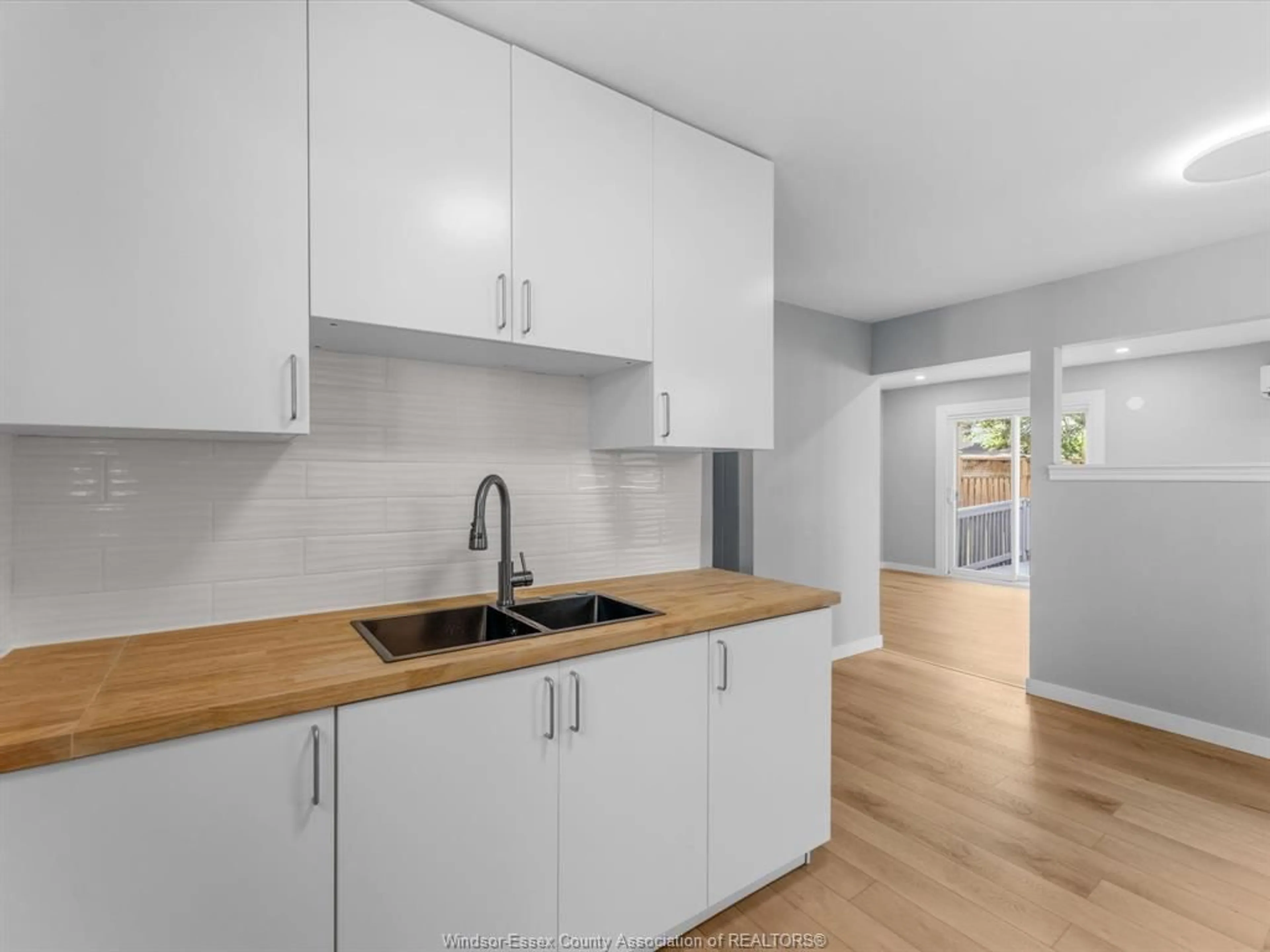 Standard kitchen, unknown for 1220 COPPERFIELD, Windsor Ontario N8S 4G9