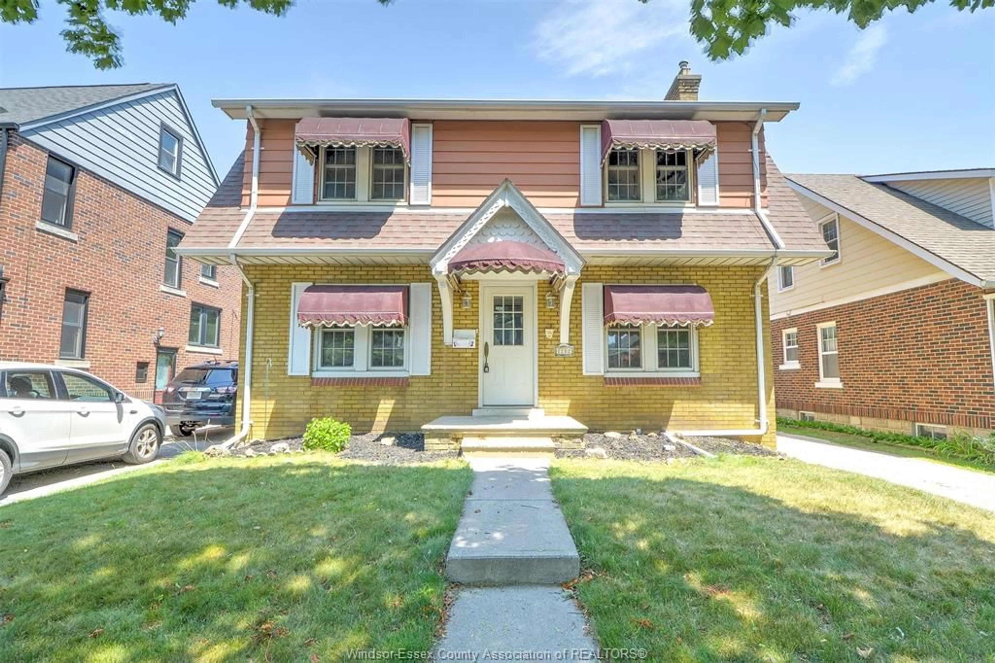 Home with brick exterior material, street for 2282 CHILVER, Windsor Ontario N8W 2V3