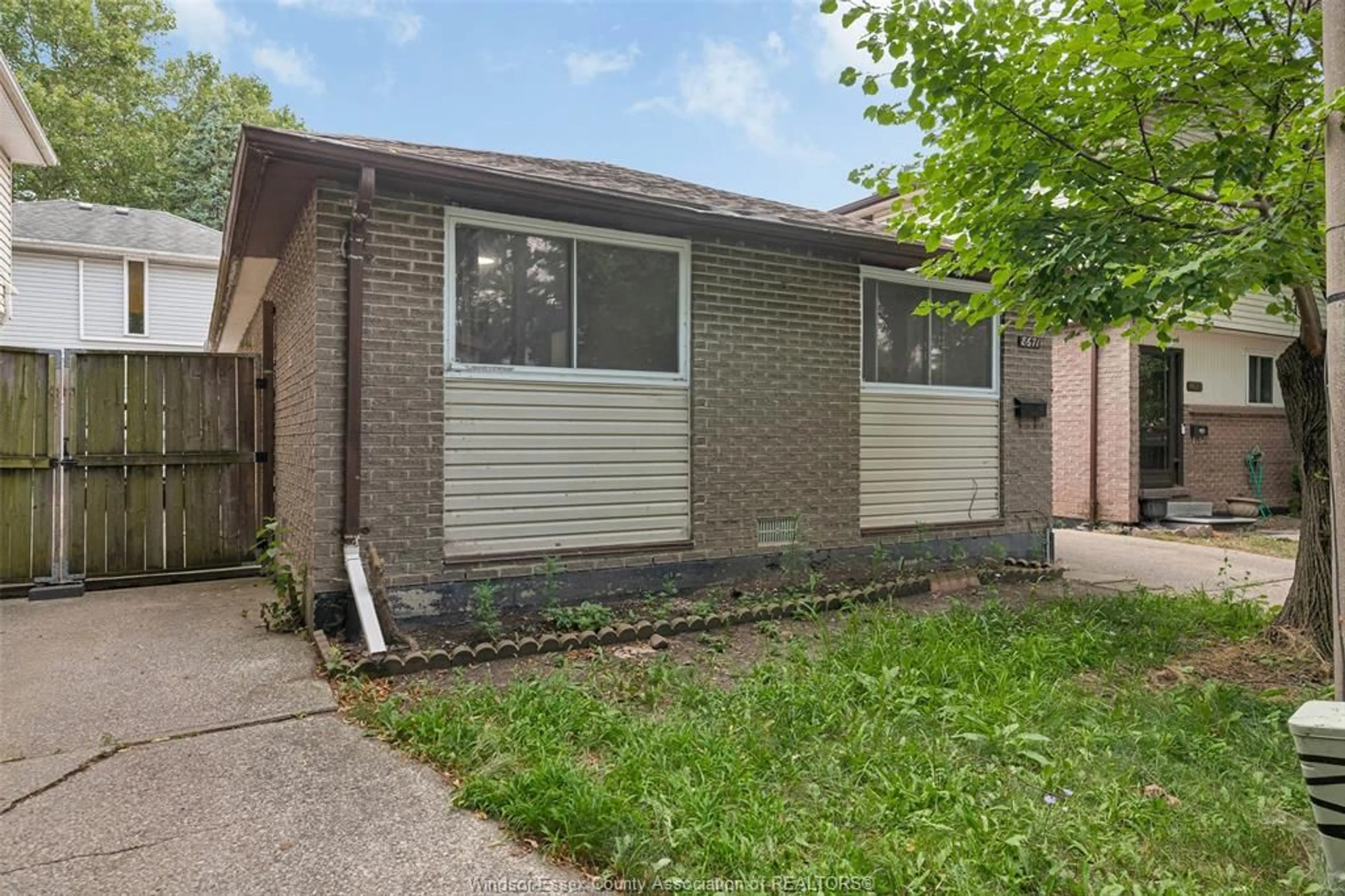 Home with brick exterior material, street for 8671 DARLINGTON Cres, Windsor Ontario N8S 4M5