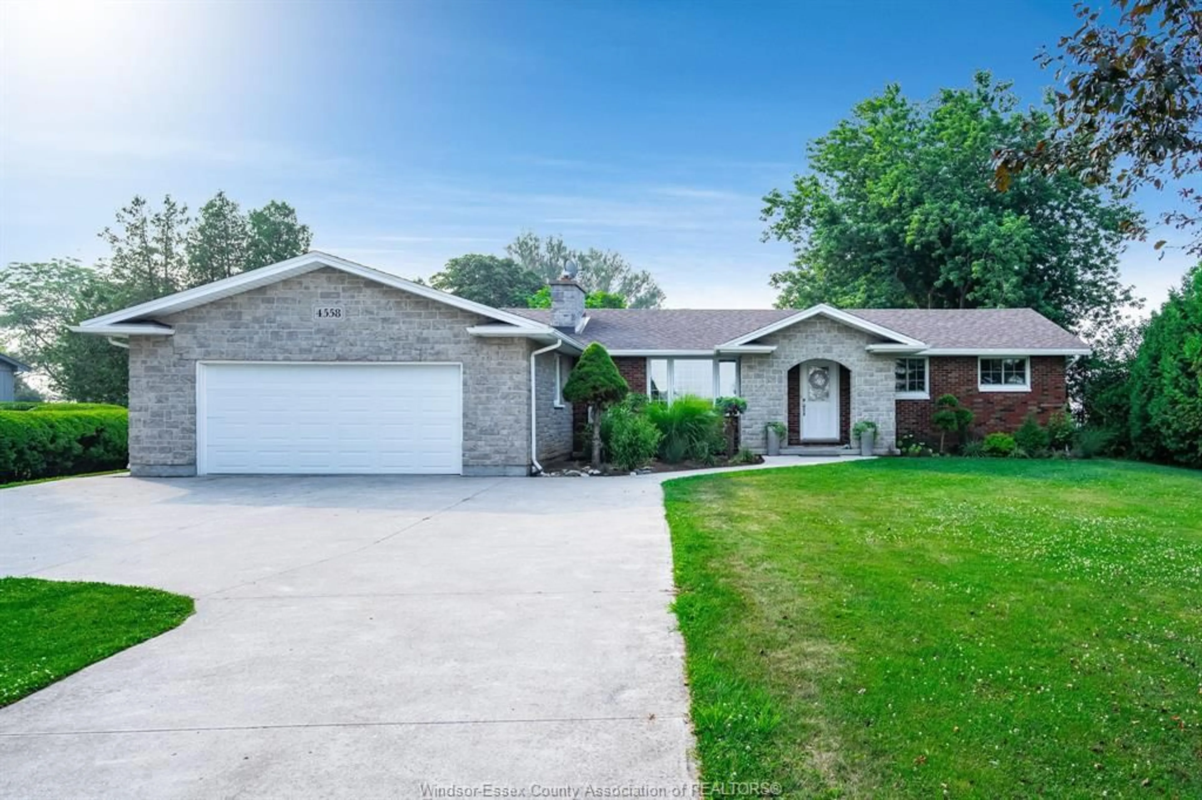 Unknown for 4558 TALBOT TRAIL, Merlin Ontario N0P 1W0