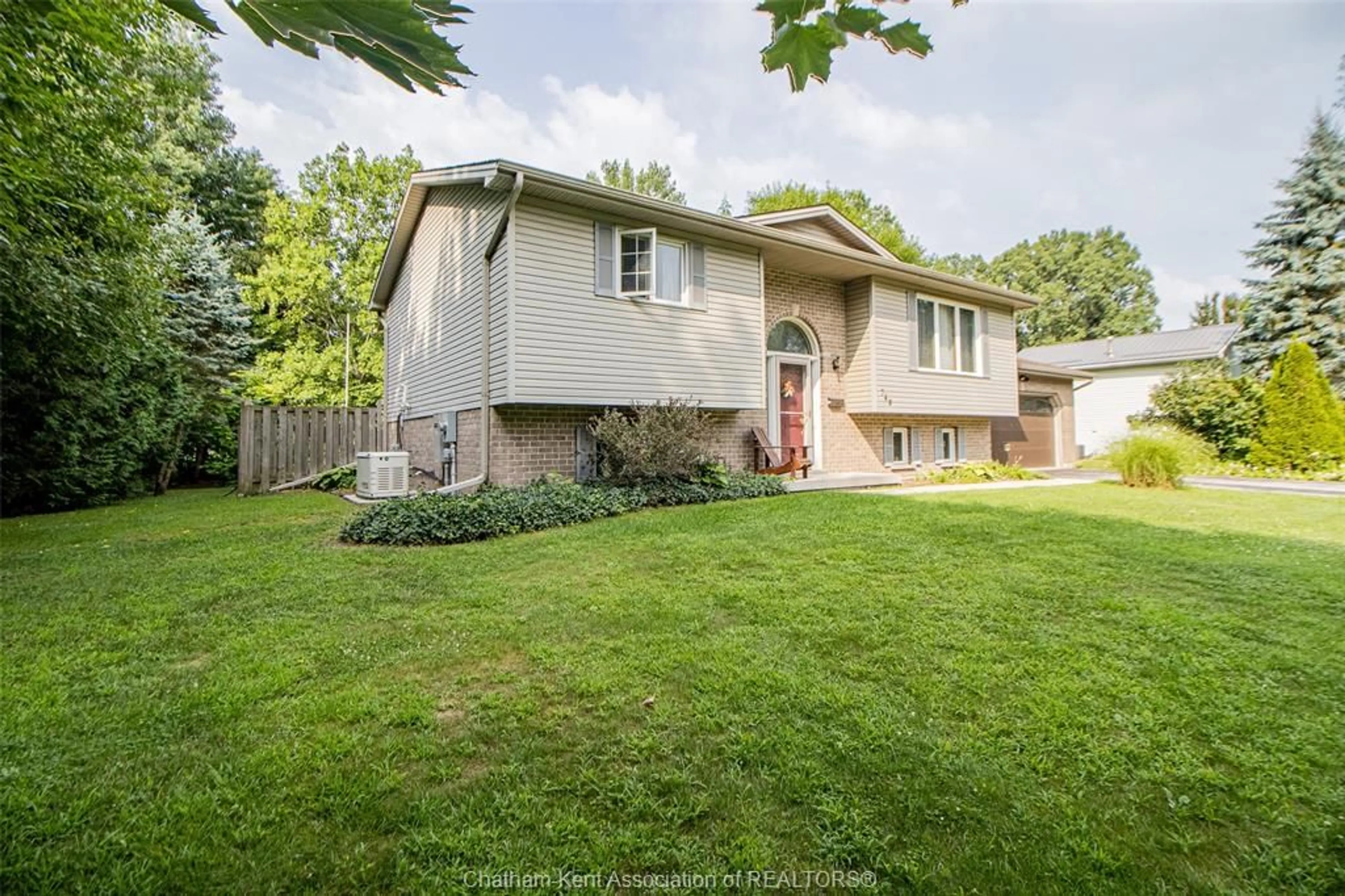 Unknown for 749 MAIN St, Bothwell Ontario N0P 1C0