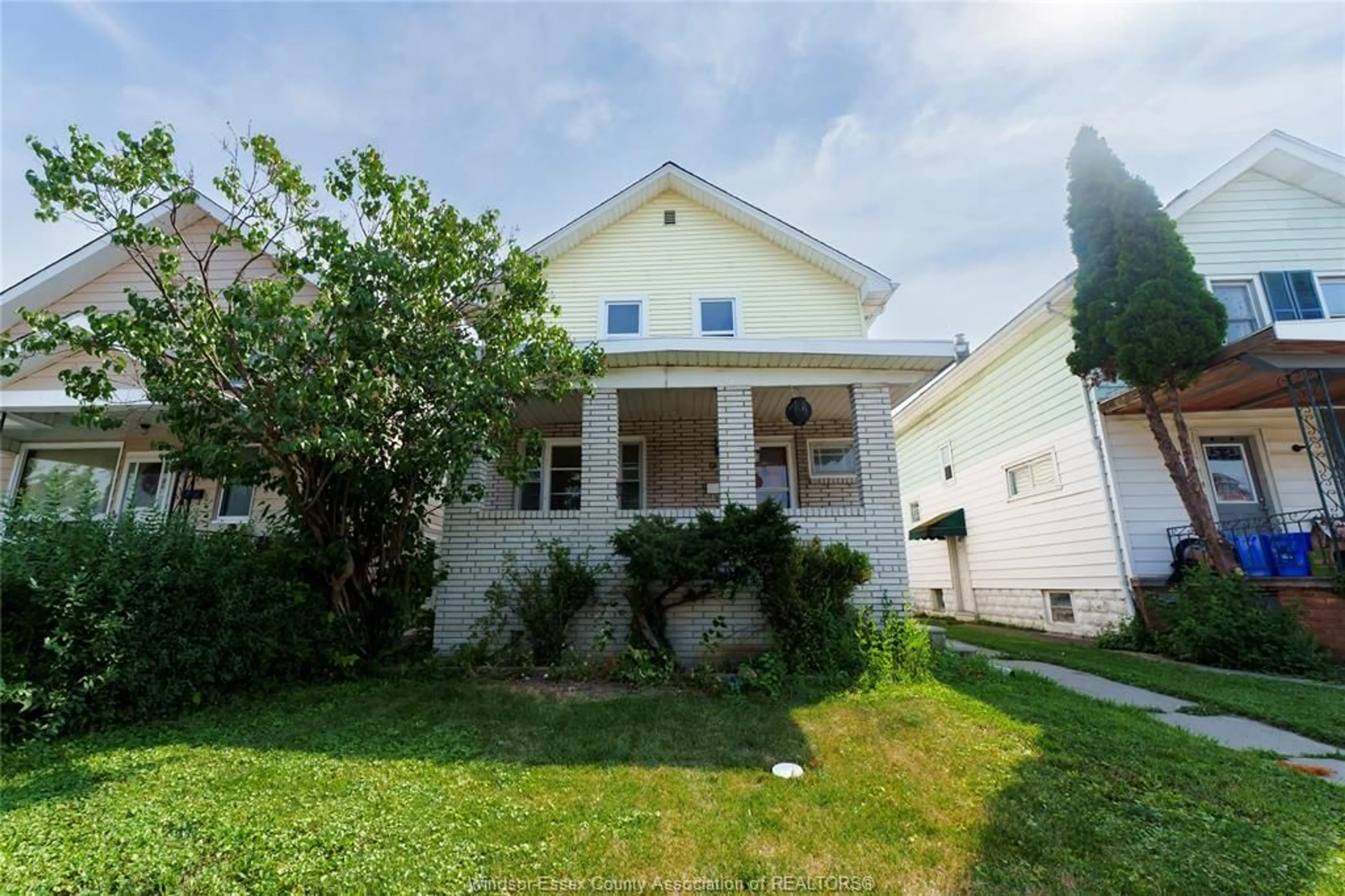 Unknown for 950 ELSMERE, Windsor Ontario N9A 2A9