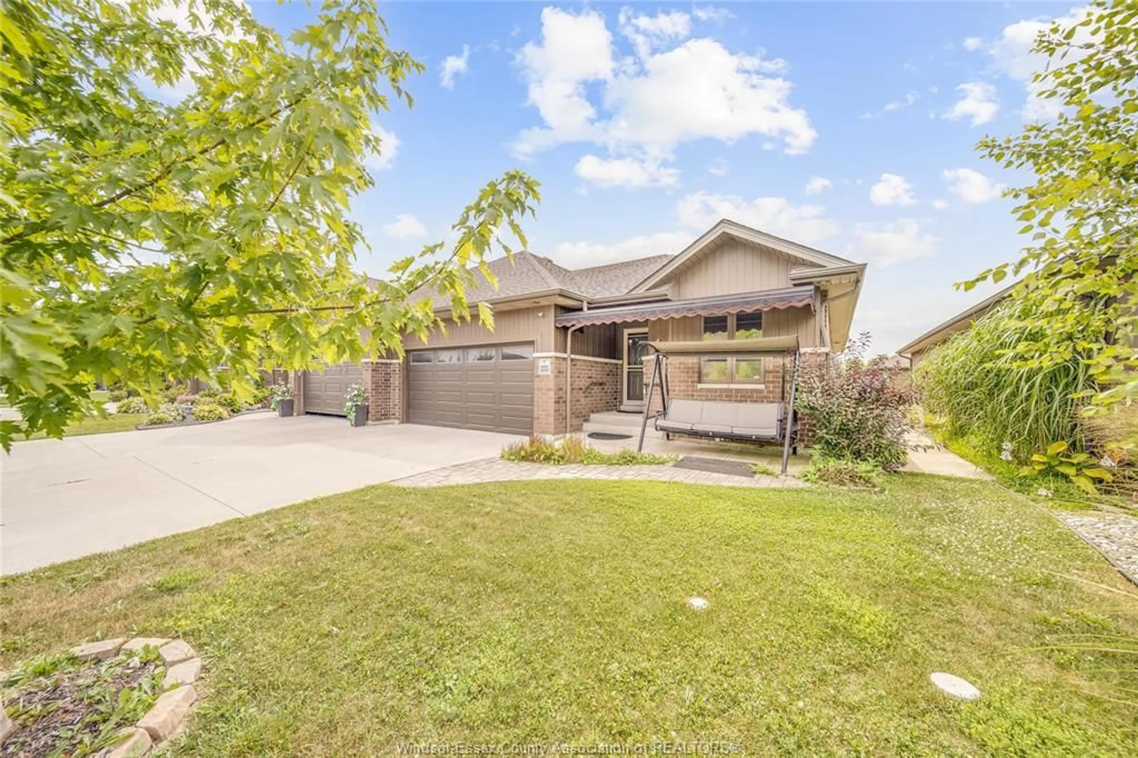 Home with brick exterior material, street for 2225 MAITLAND Ave, Windsor Ontario N8P 0B7