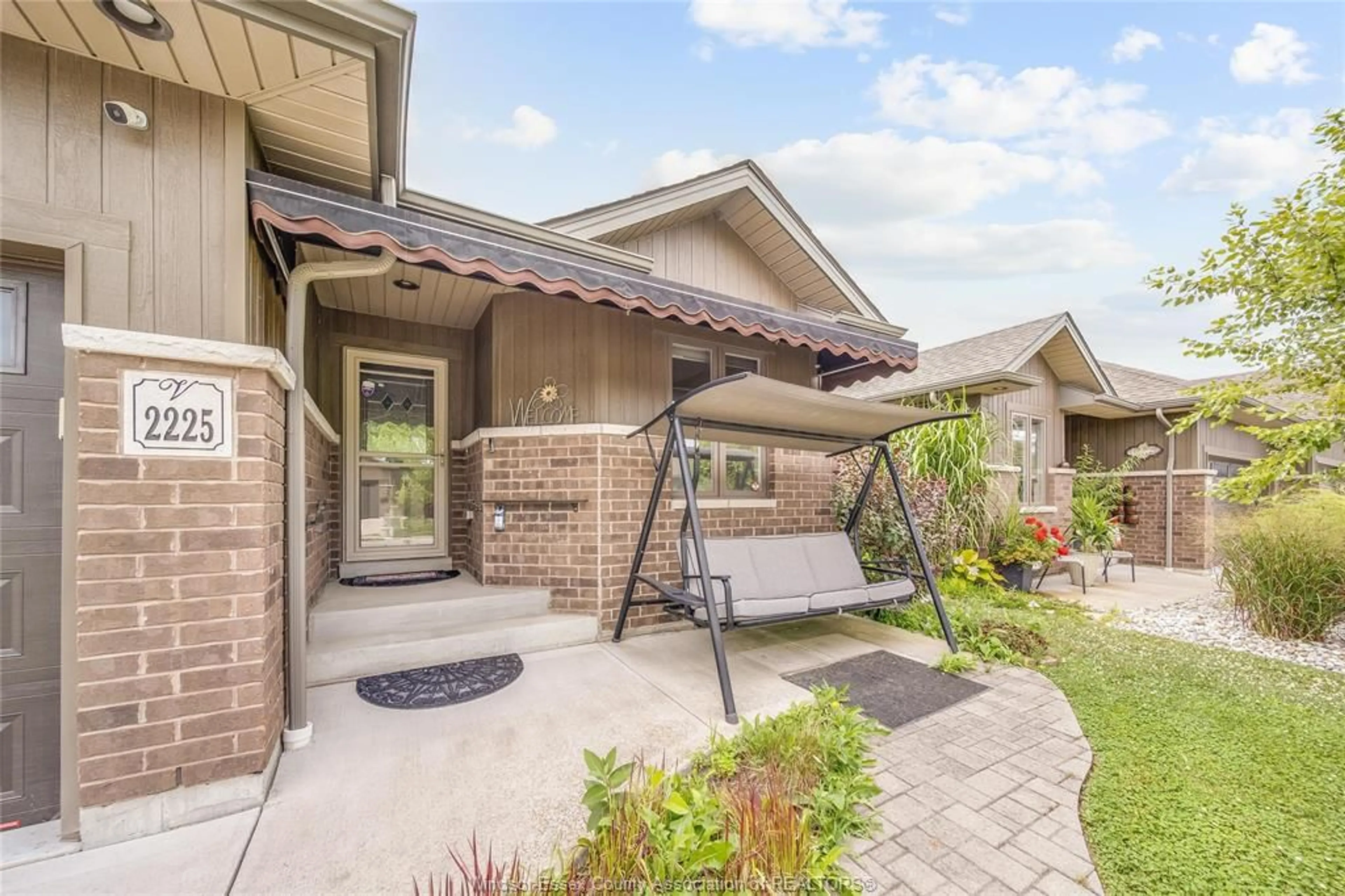 Home with brick exterior material, street for 2225 MAITLAND Ave, Windsor Ontario N8P 0B7