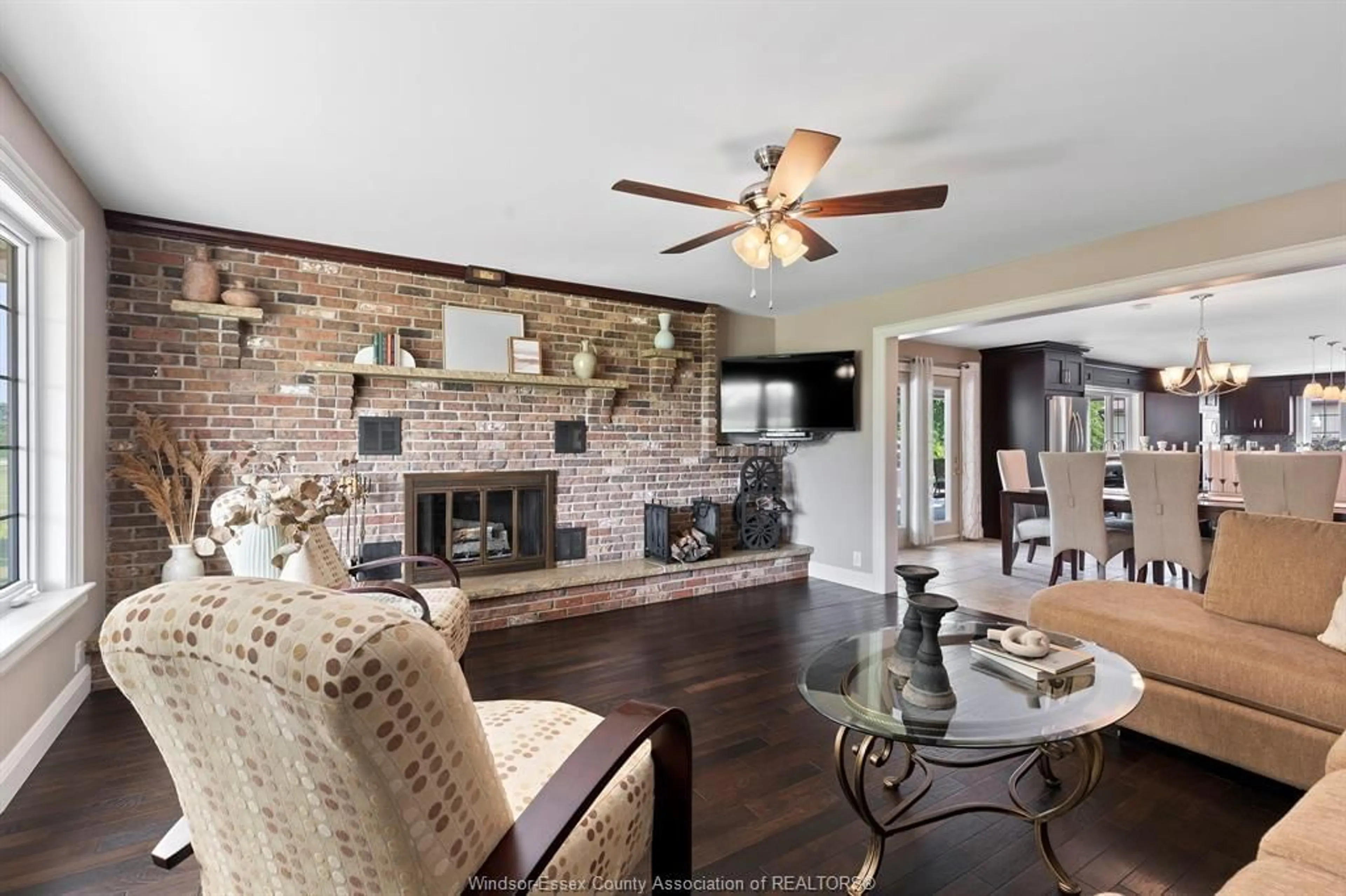 Open concept kitchen, ceramic/tile floor for 5070 TEXAS, Amherstburg Ontario N9V 0L8