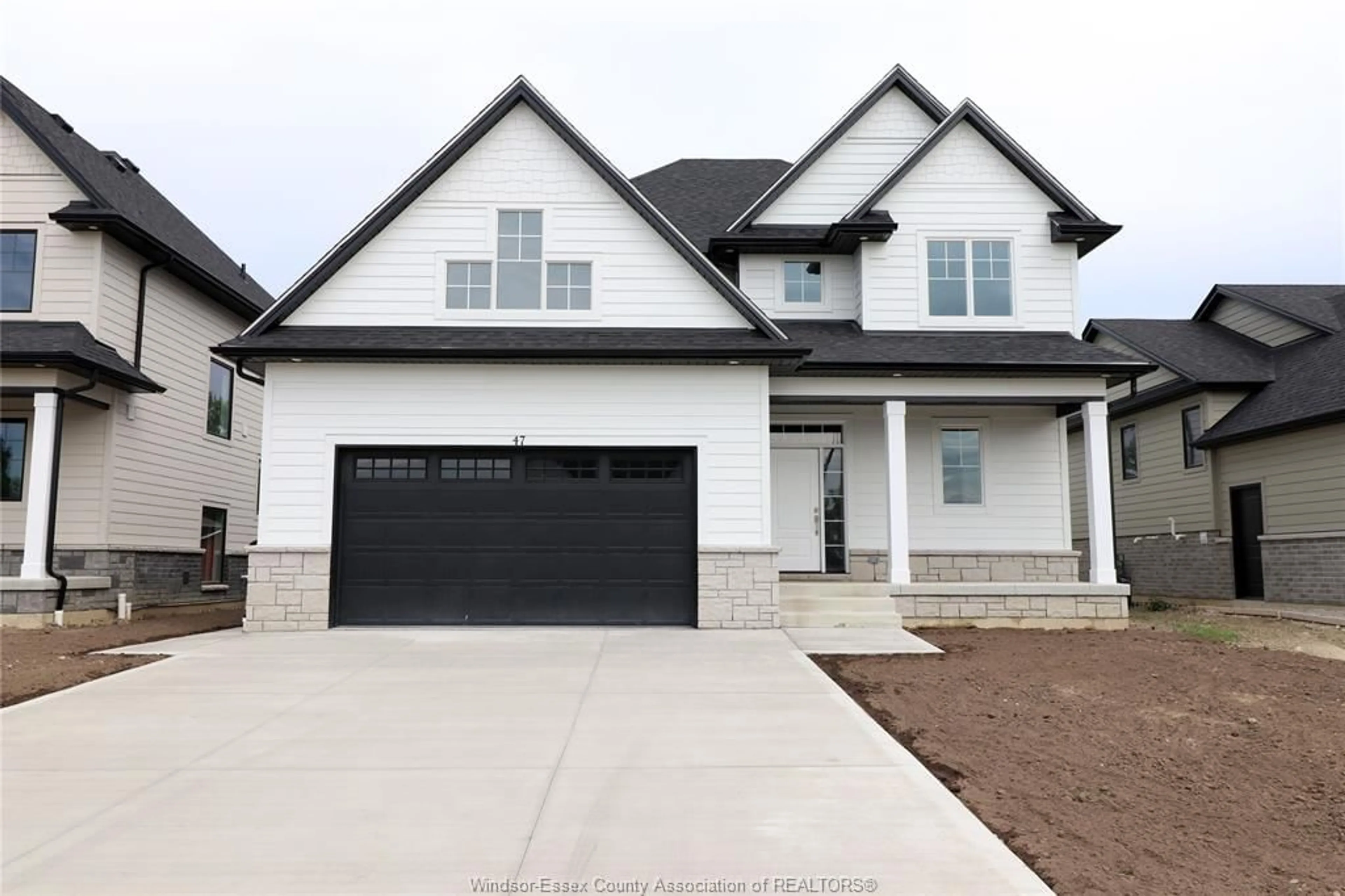 Home with brick exterior material, street for 47 BELLEVIEW, Kingsville Ontario N0R 1B0