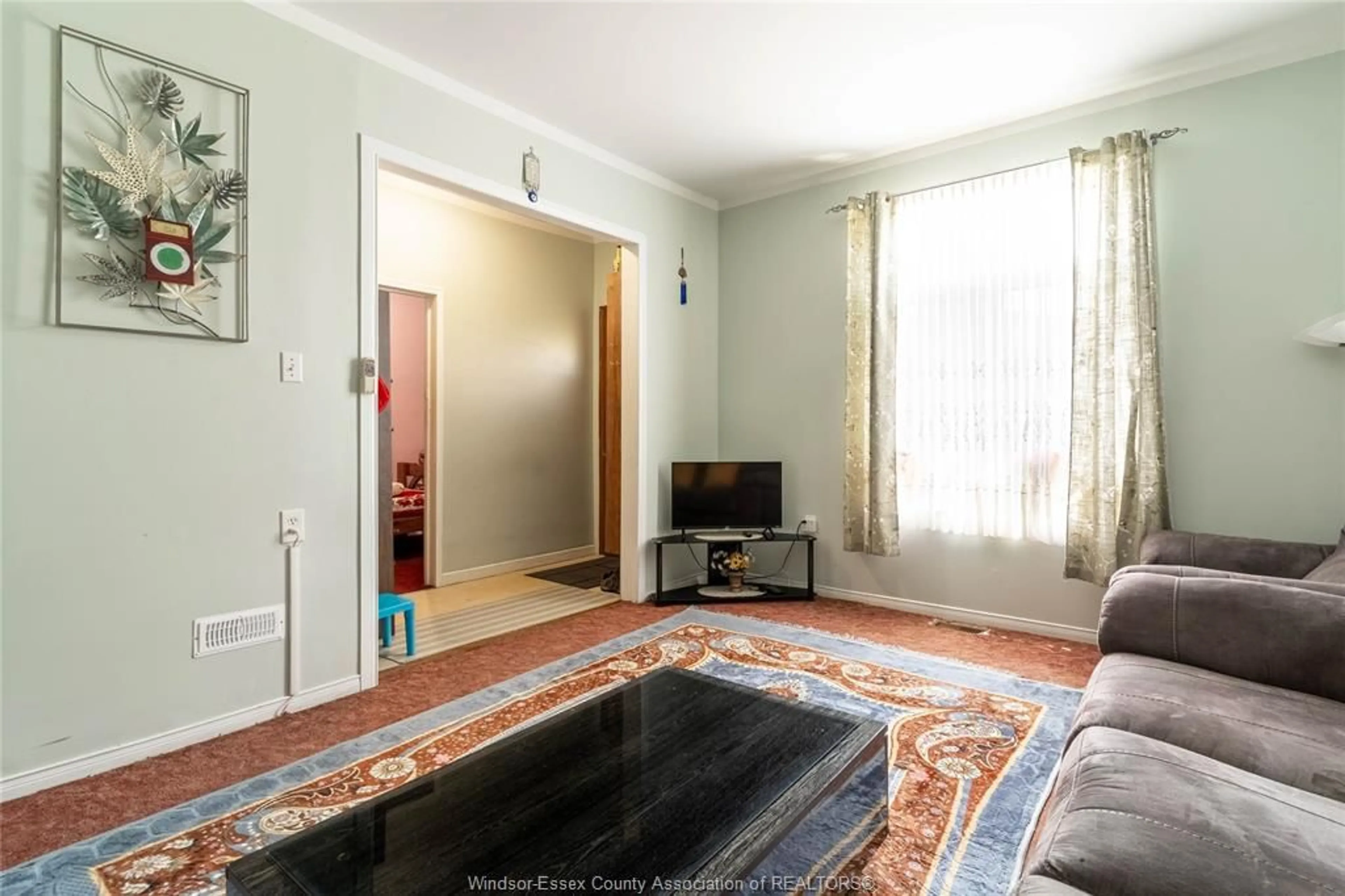 Living room with furniture, unknown for 562 DOUGALL, Windsor Ontario N9A 4P6
