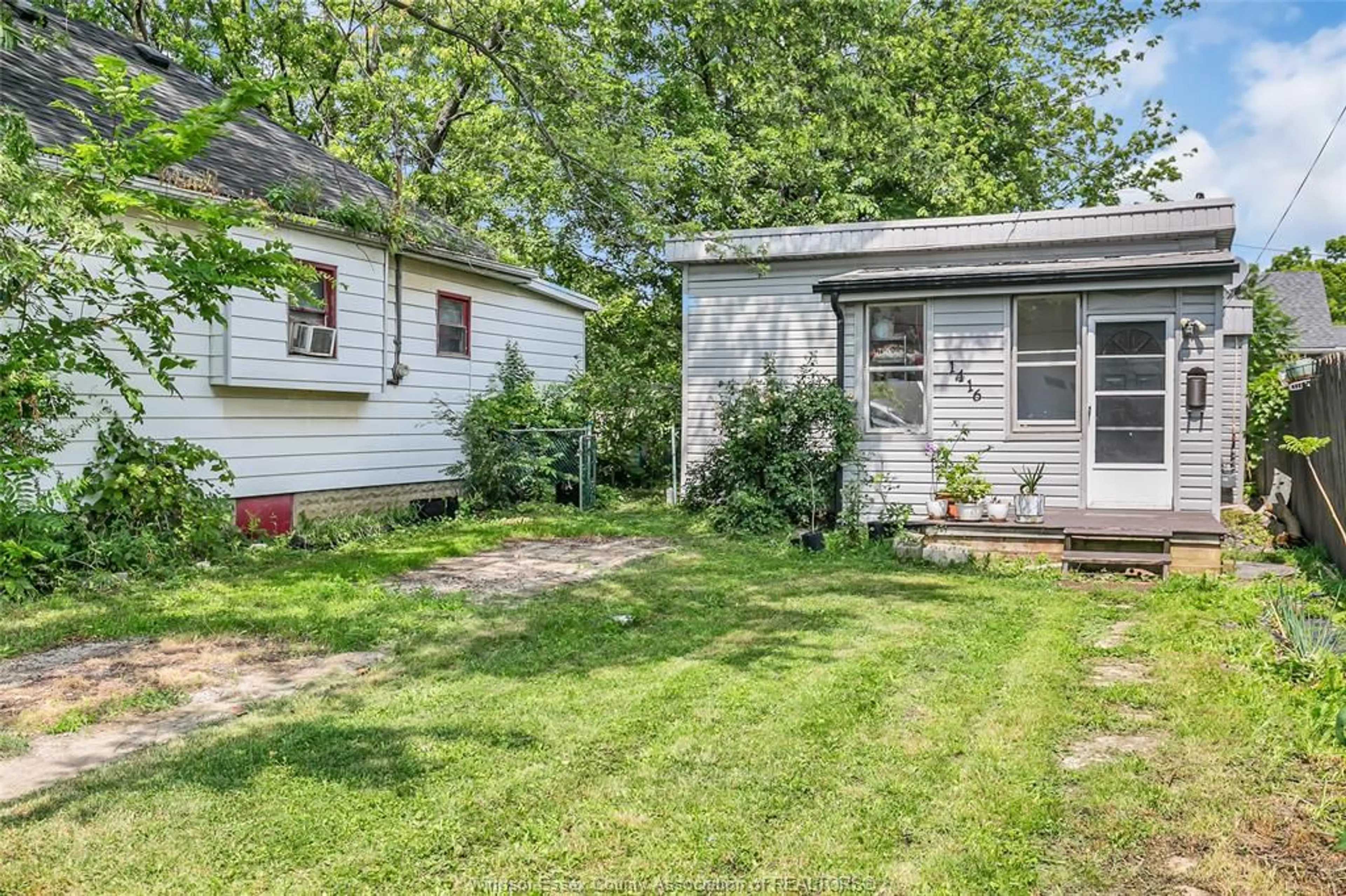 Unknown for 1416 ROONEY, Windsor Ontario N9B 1K8