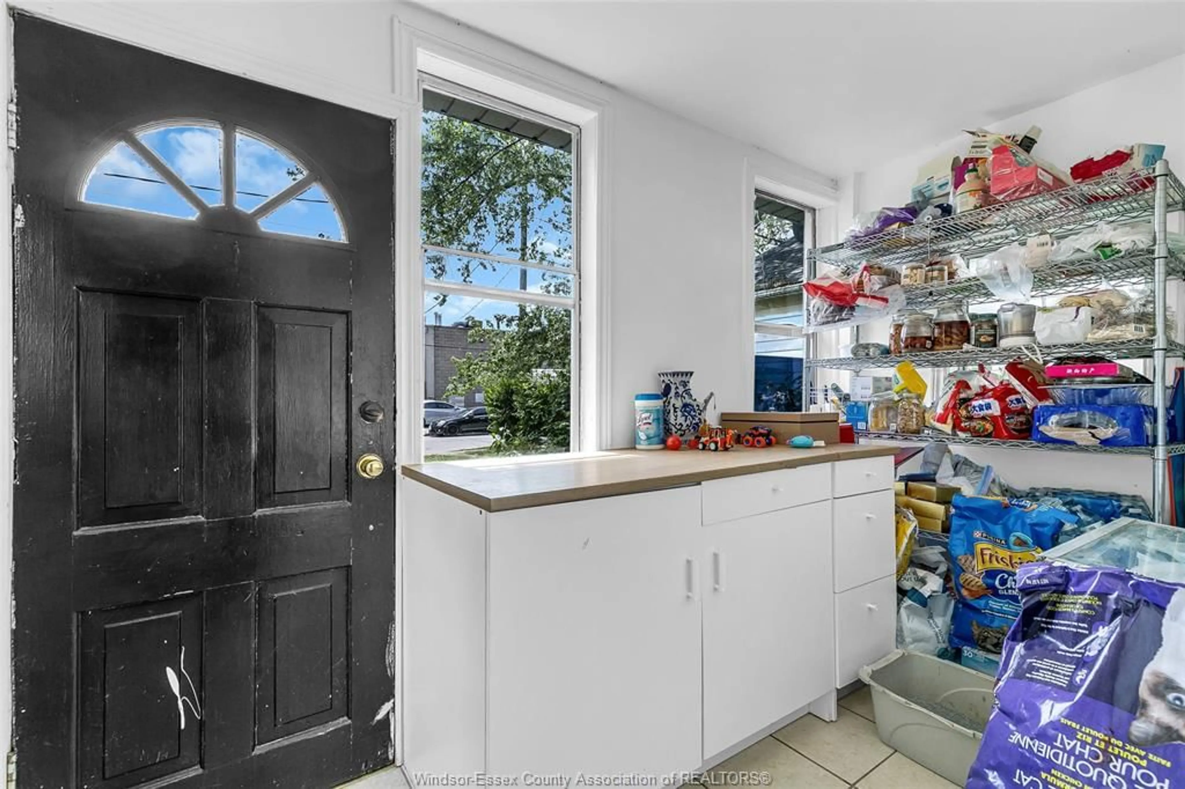 Standard kitchen, unknown for 1416 ROONEY, Windsor Ontario N9B 1K8