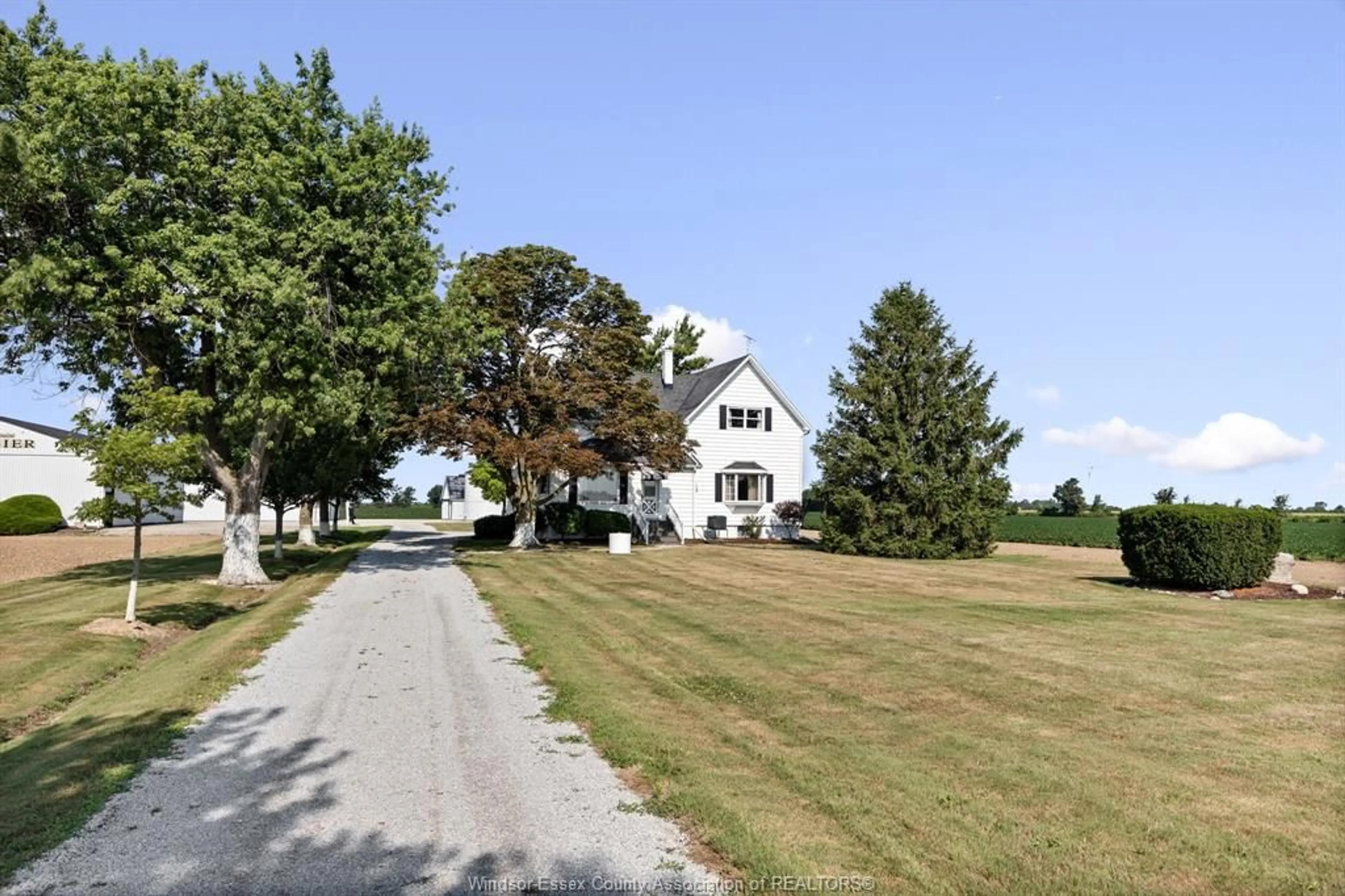 A pic from outside/outdoor area/front of a property/back of a property/a pic from drone, street for 4437 KEMPLINE, Tilbury Ontario N0P 2L0