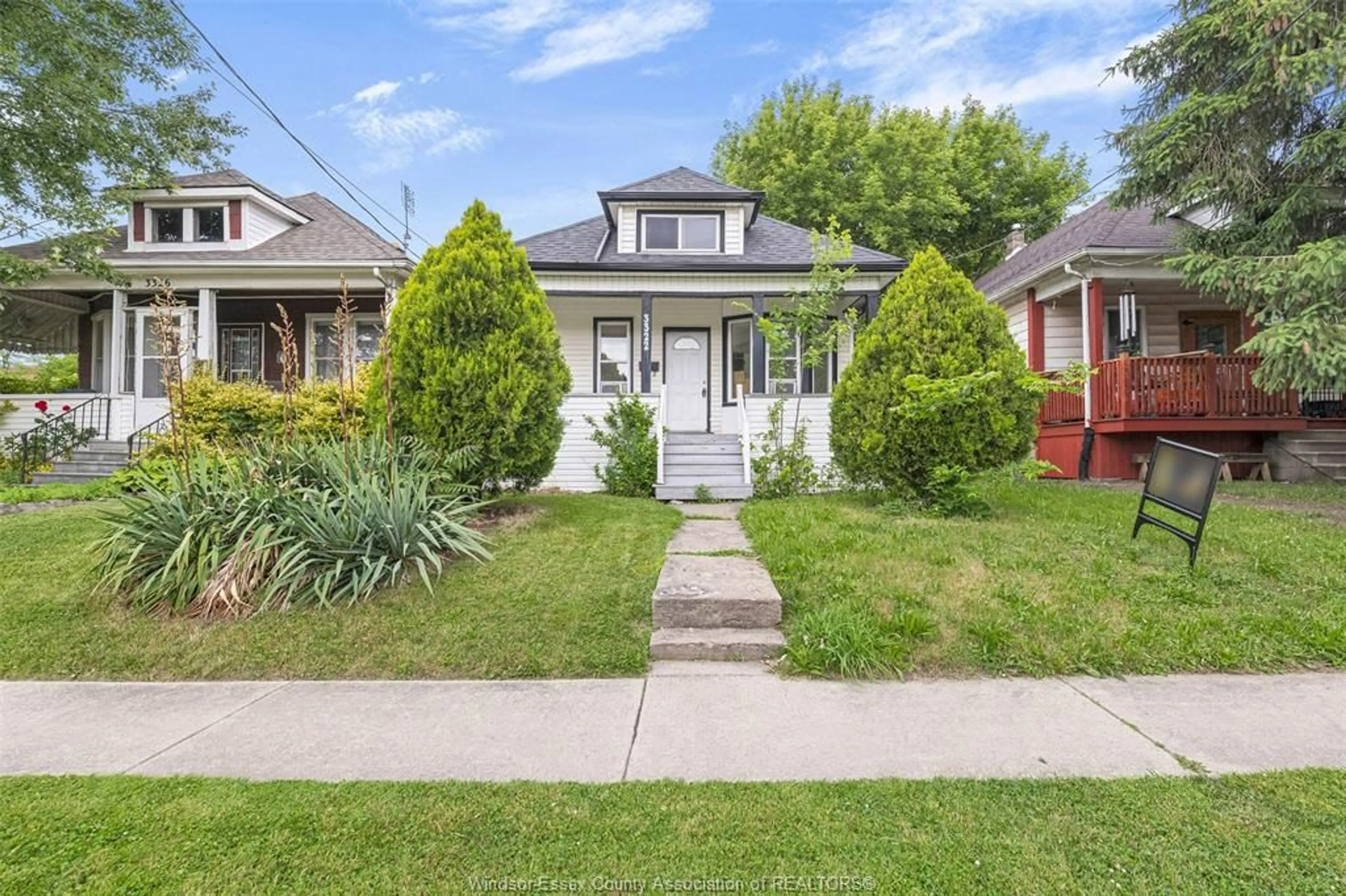 Unknown for 3322 BABY St, Windsor Ontario N9C 1L1