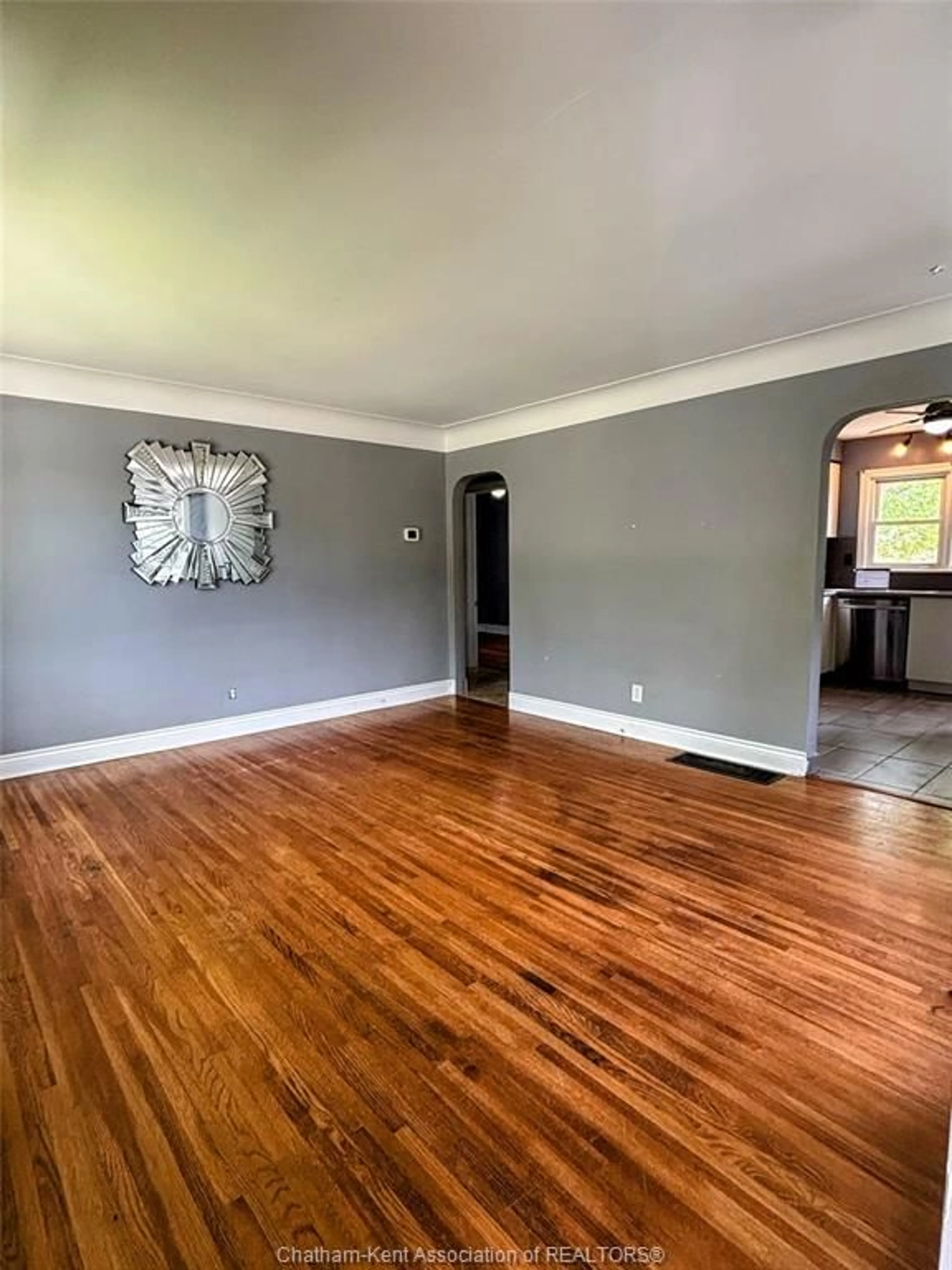 A pic of a room for 631 WALLACE Ave, Windsor Ontario N9G 1M1