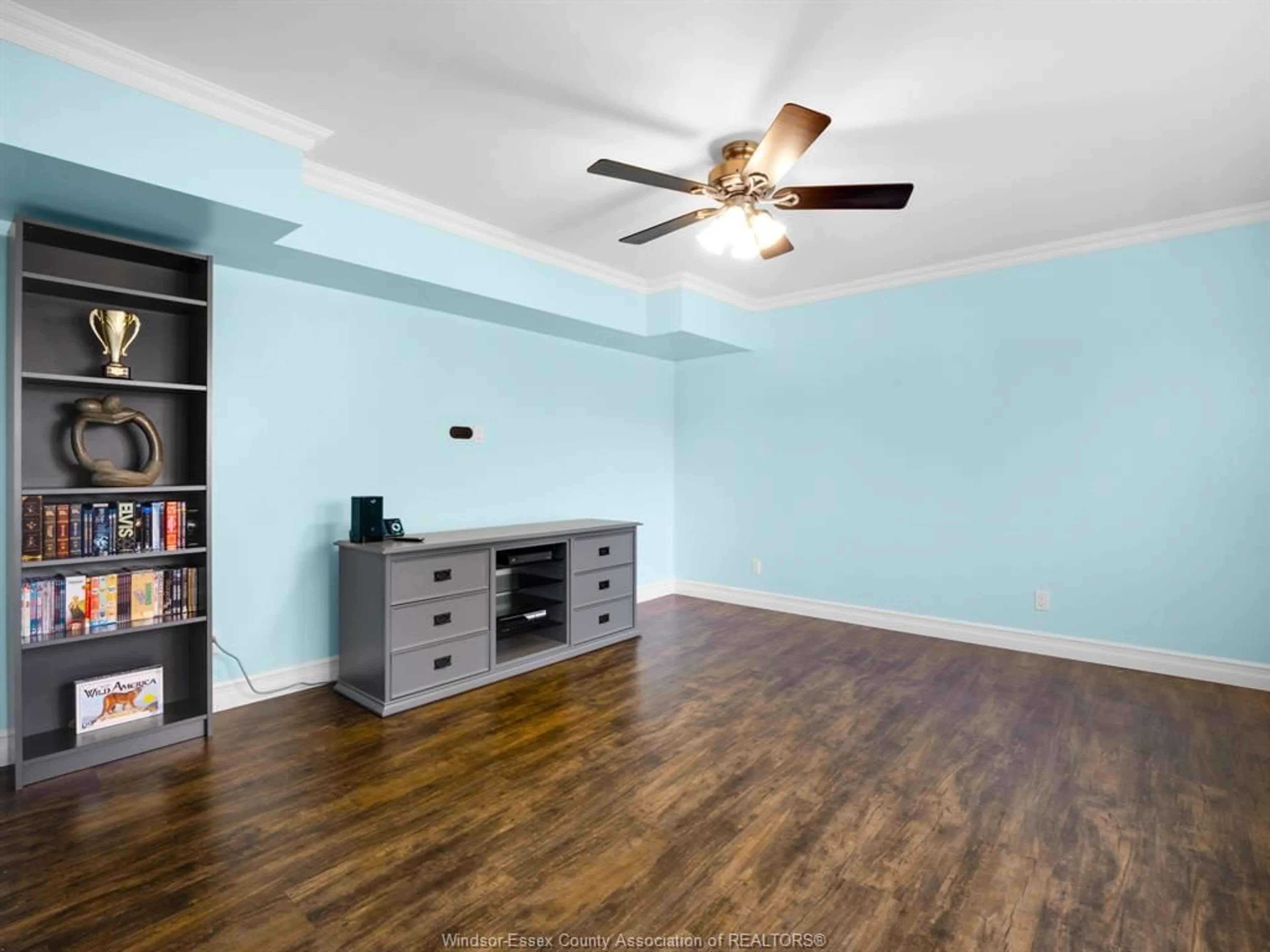 A pic of a room for 2352 LEONARD Rd, Windsor Ontario N8W 4L7