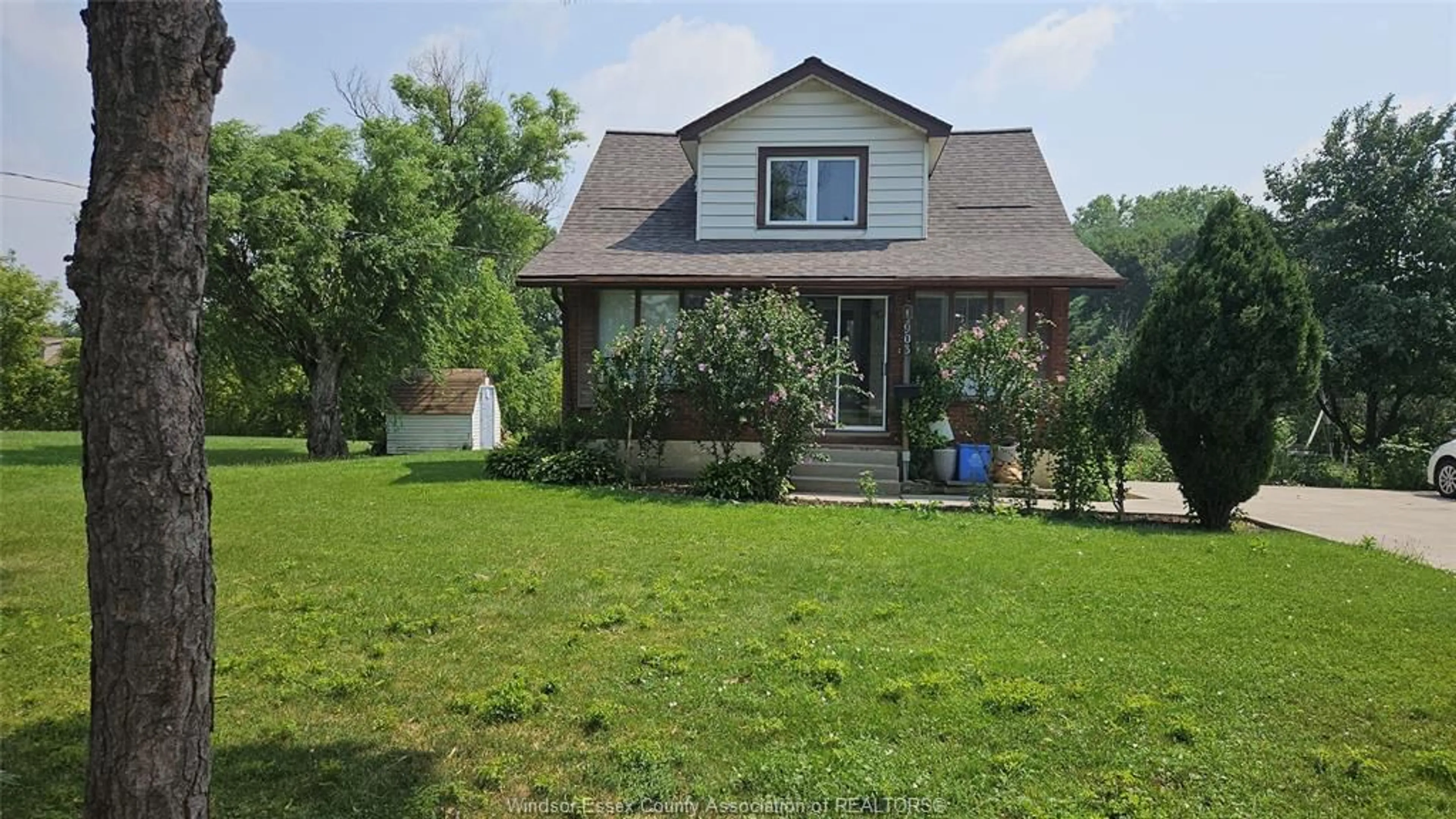 Unknown for 903 GRAND MARAIS, Windsor Ontario N8X 3H9