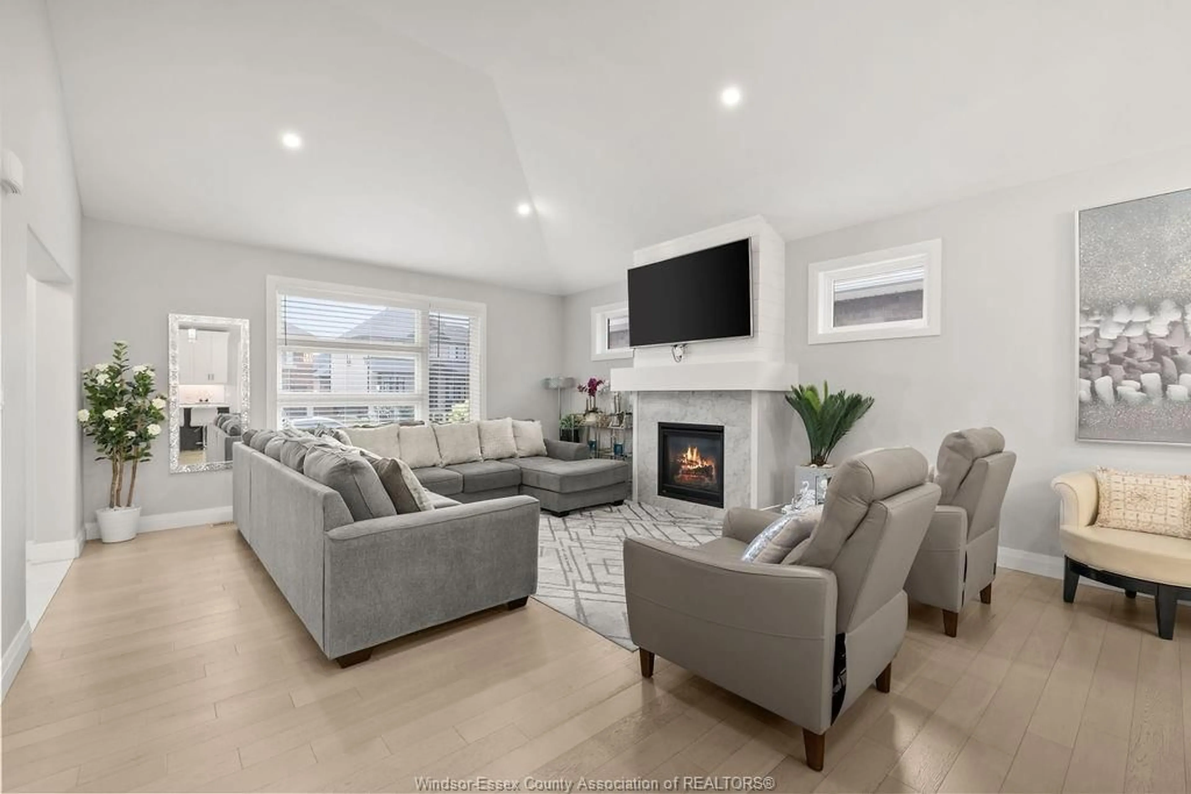Living room with furniture, unknown for 1631 CLEARWATER Ave, Windsor Ontario N8P 0E9