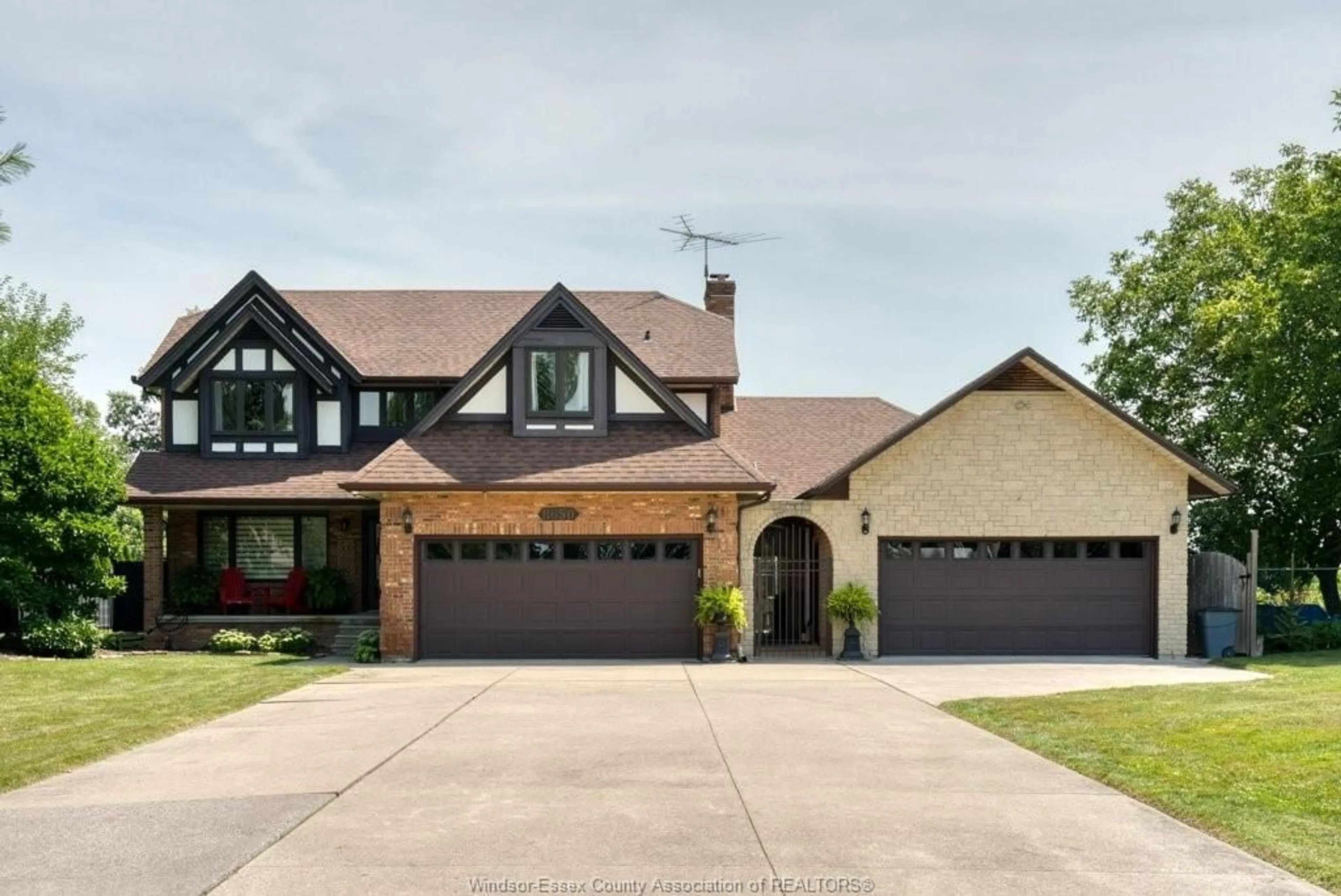 Home with brick exterior material, street for 8650 Broderick Rd, LaSalle Ontario N9A 6Z6