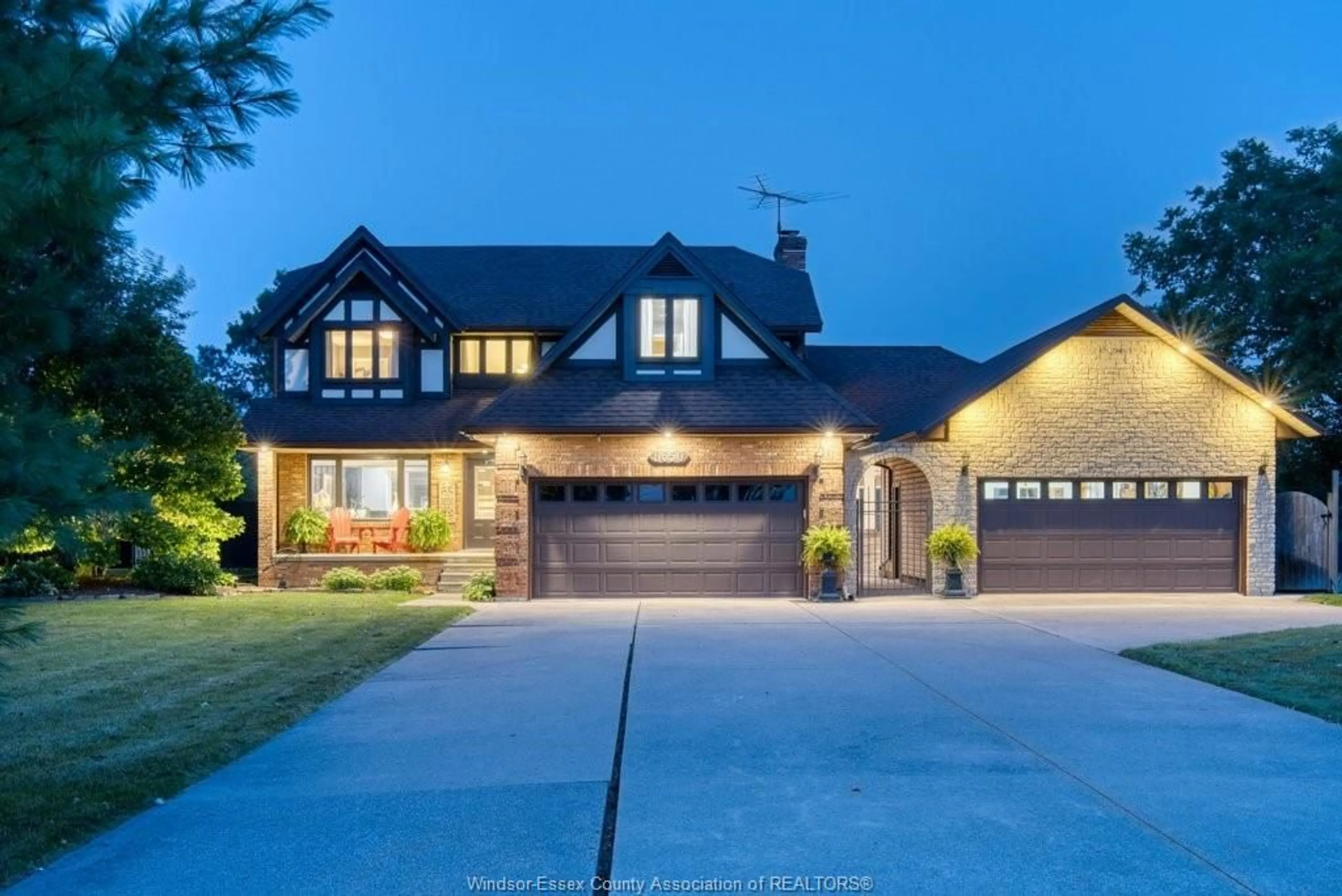 Home with brick exterior material, street for 8650 Broderick Rd, LaSalle Ontario N9A 6Z6