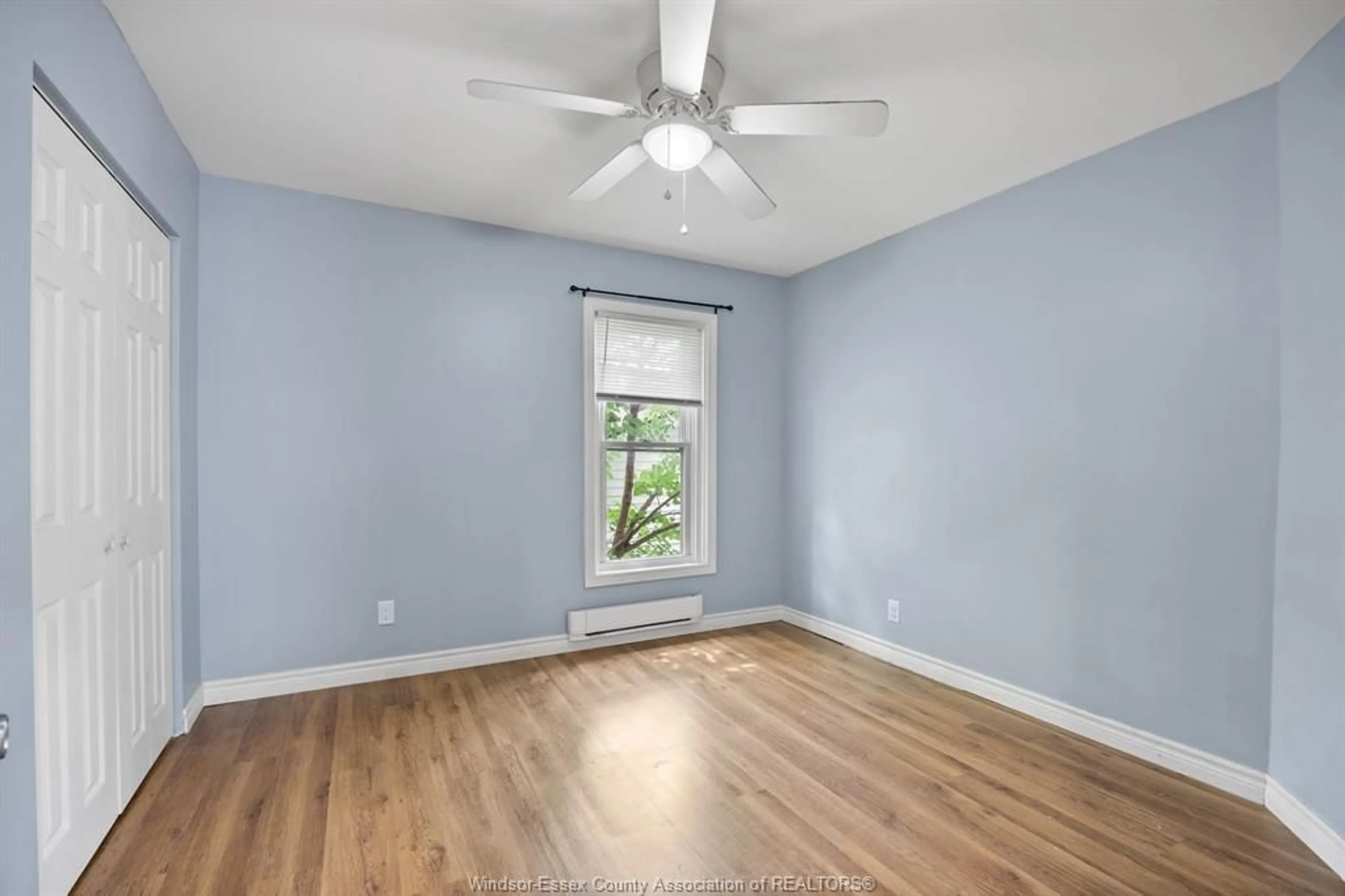 A pic of a room for 817 CHATHAM St, Windsor Ontario N9A 2X8