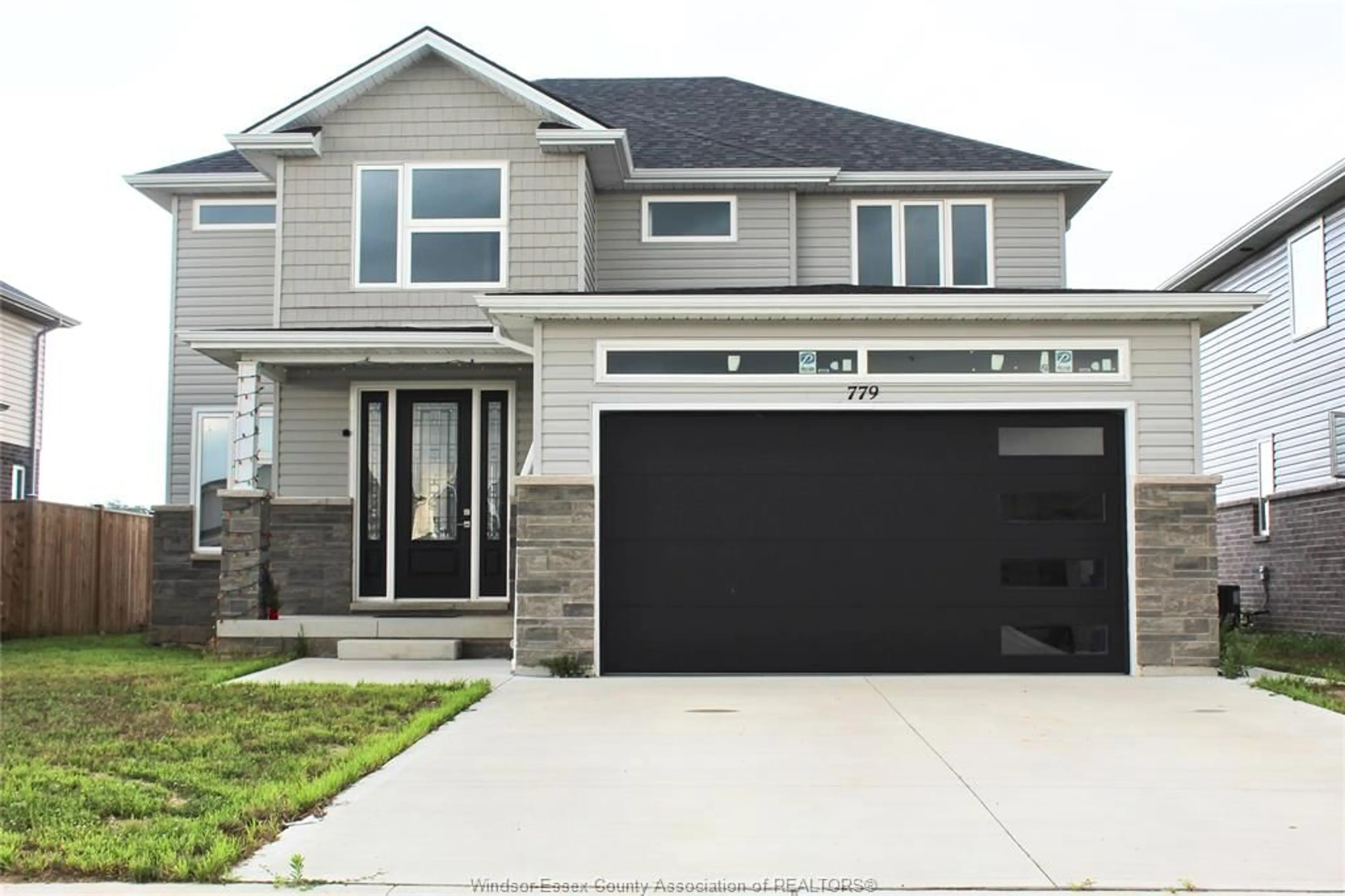 Home with vinyl exterior material, street for 779 KEIL Dr, Chatham Ontario N7M 0A2
