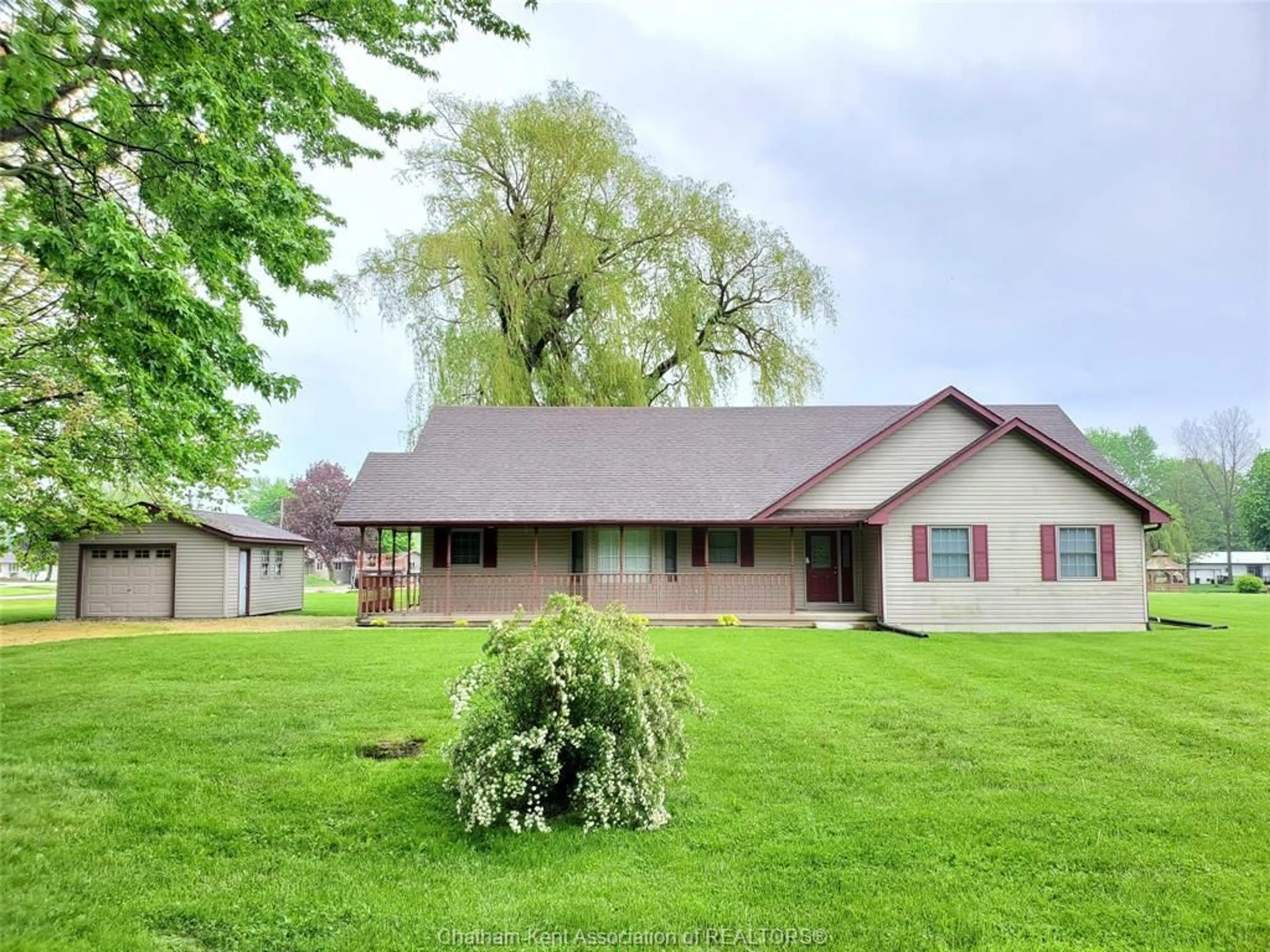 A pic from outside/outdoor area/front of a property/back of a property/a pic from drone, unknown for 11300 Rondeau Estates Line, Rondeau Bay Estates Ontario N0P 1X0