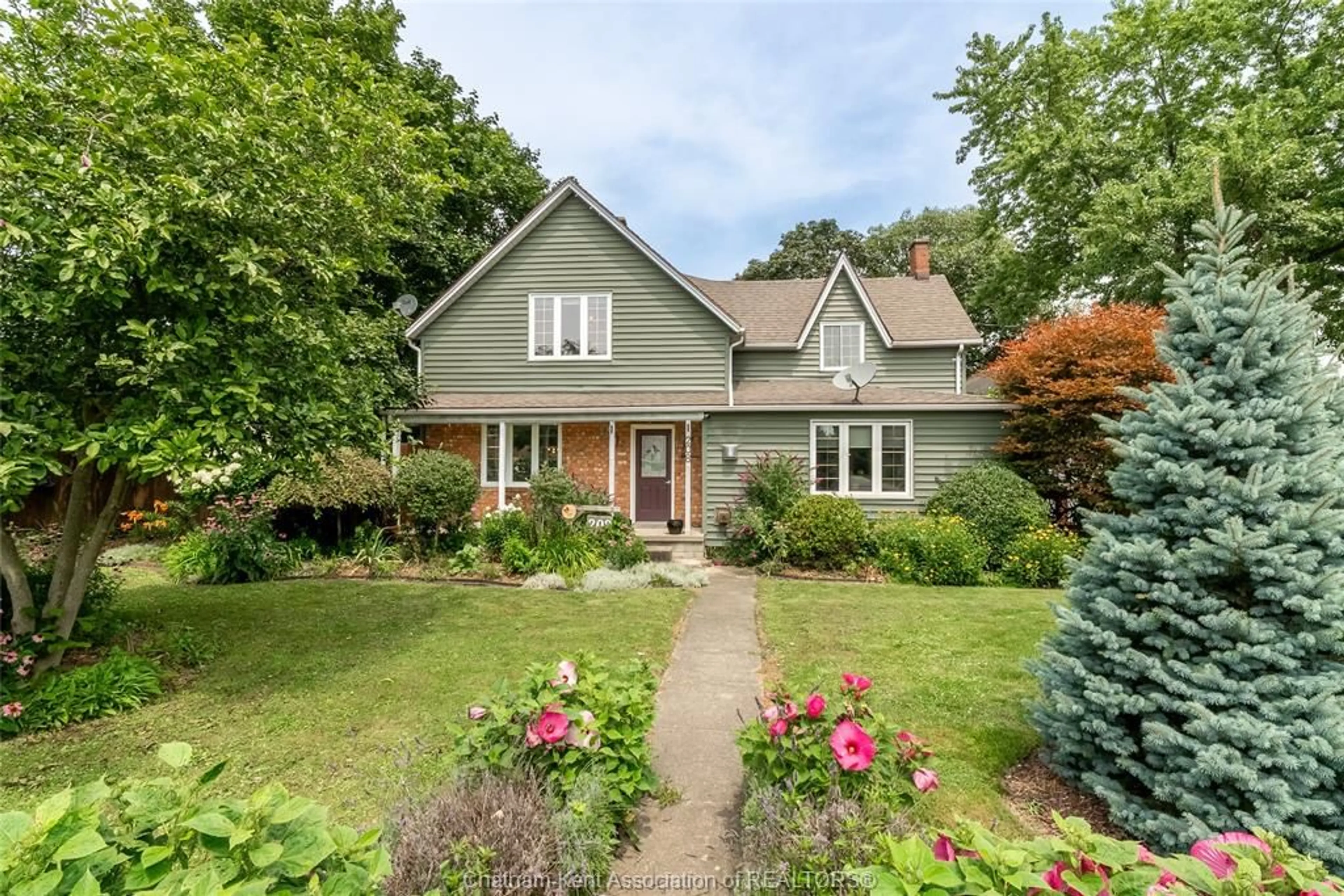 Home with brick exterior material, street for 208 Trerice St, Dresden Ontario N0P 1M0