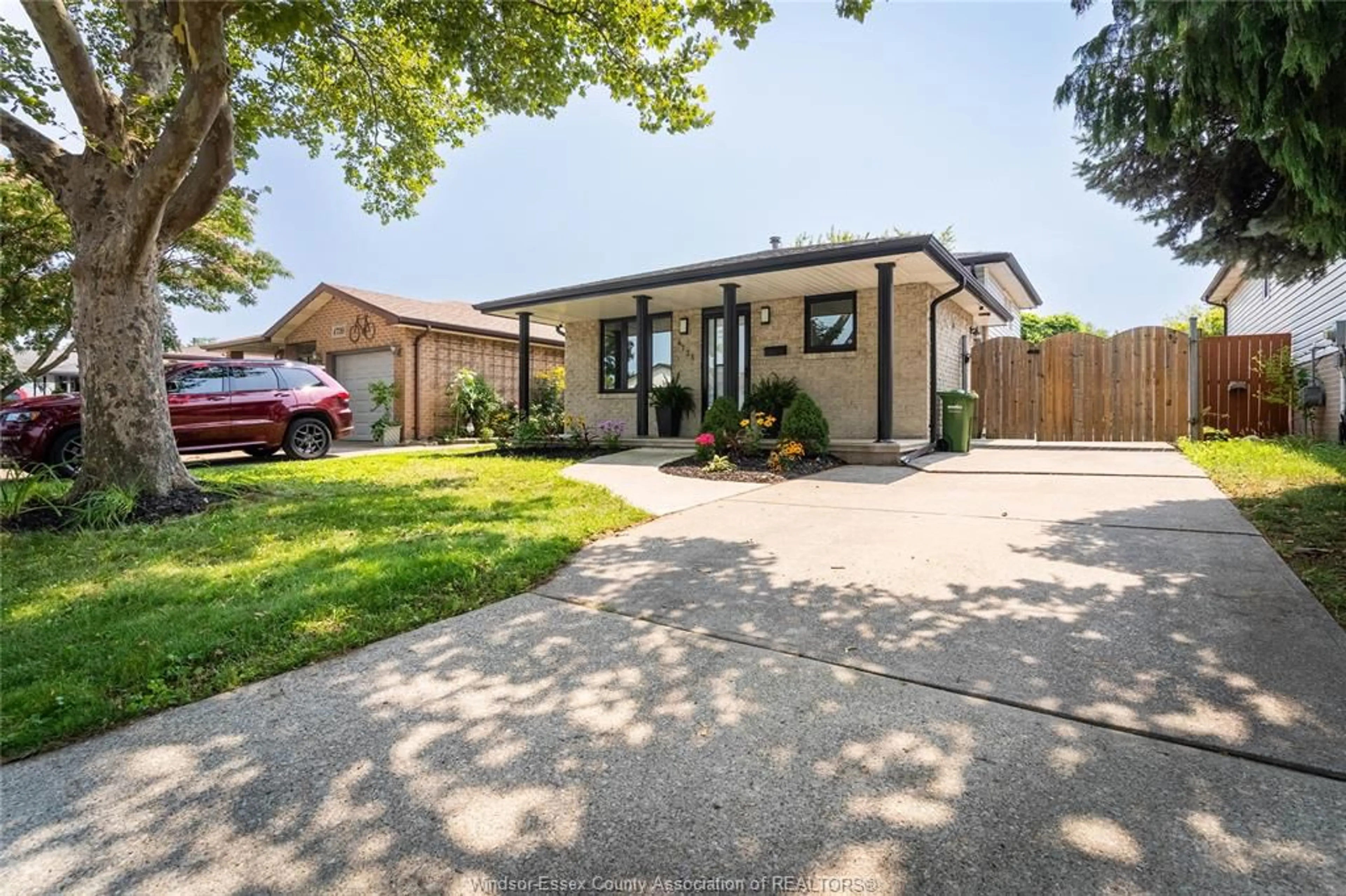 Unknown for 4731 THERESA, Windsor Ontario N8T 3M6