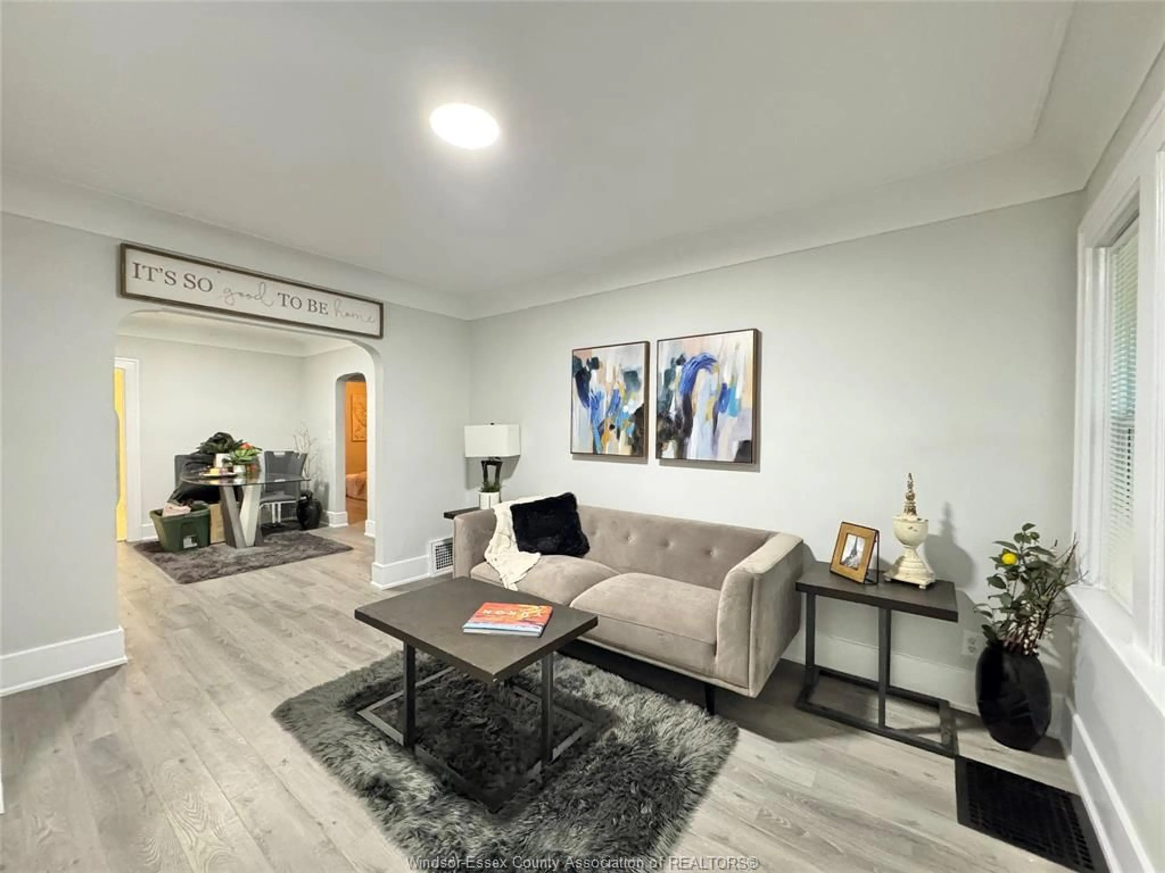 Living room with furniture, wood/laminate floor for 1535 LILLIAN Ave, Windsor Ontario N8X 4A9