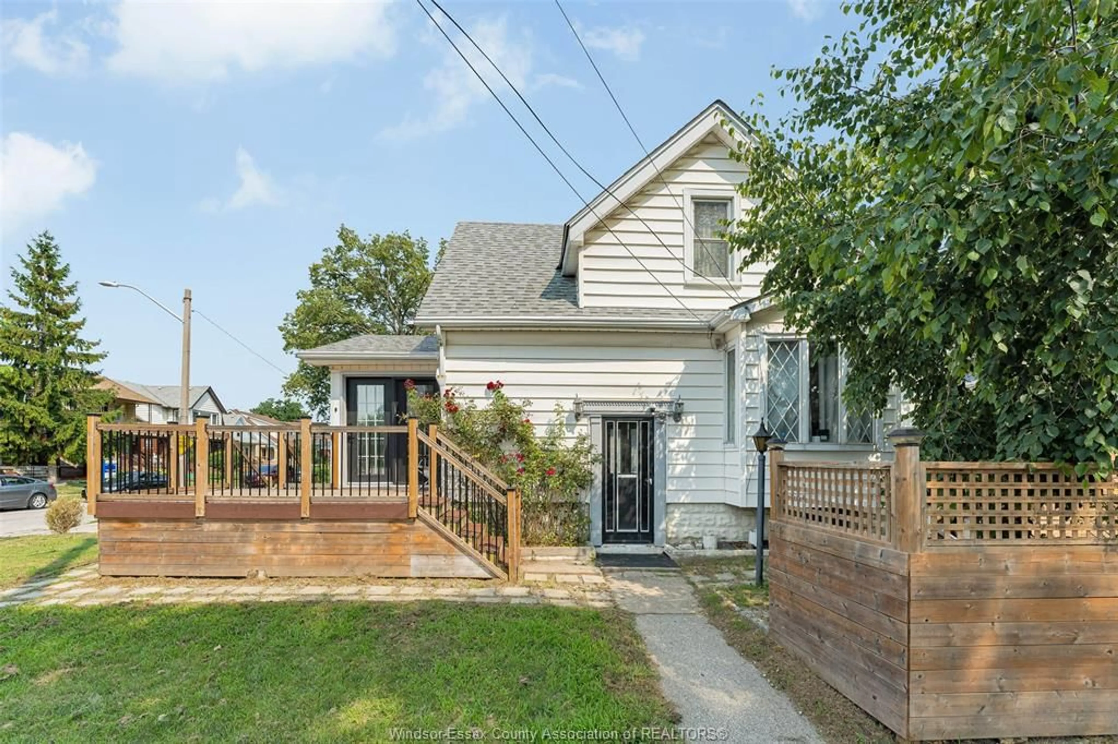 A pic from outside/outdoor area/front of a property/back of a property/a pic from drone, street for 1494 BENJAMIN, Windsor Ontario N8X 4N1