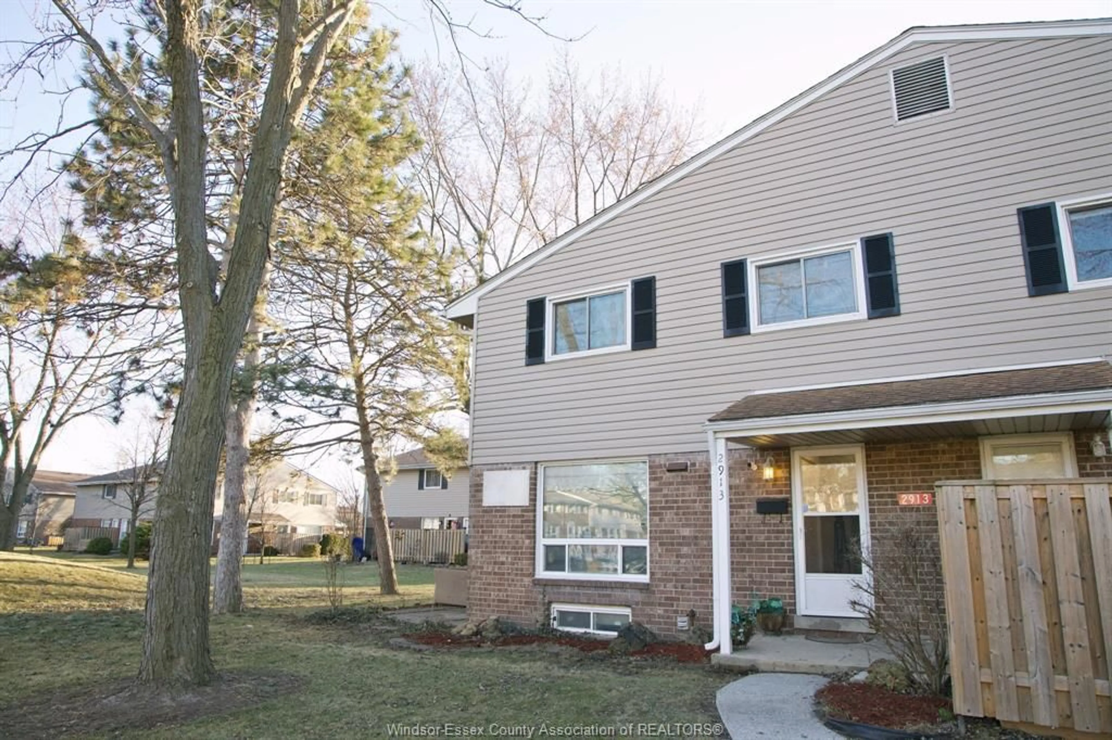 Unknown for 2913 MEADOWBROOK Lane #6, Windsor Ontario N8T 3C4